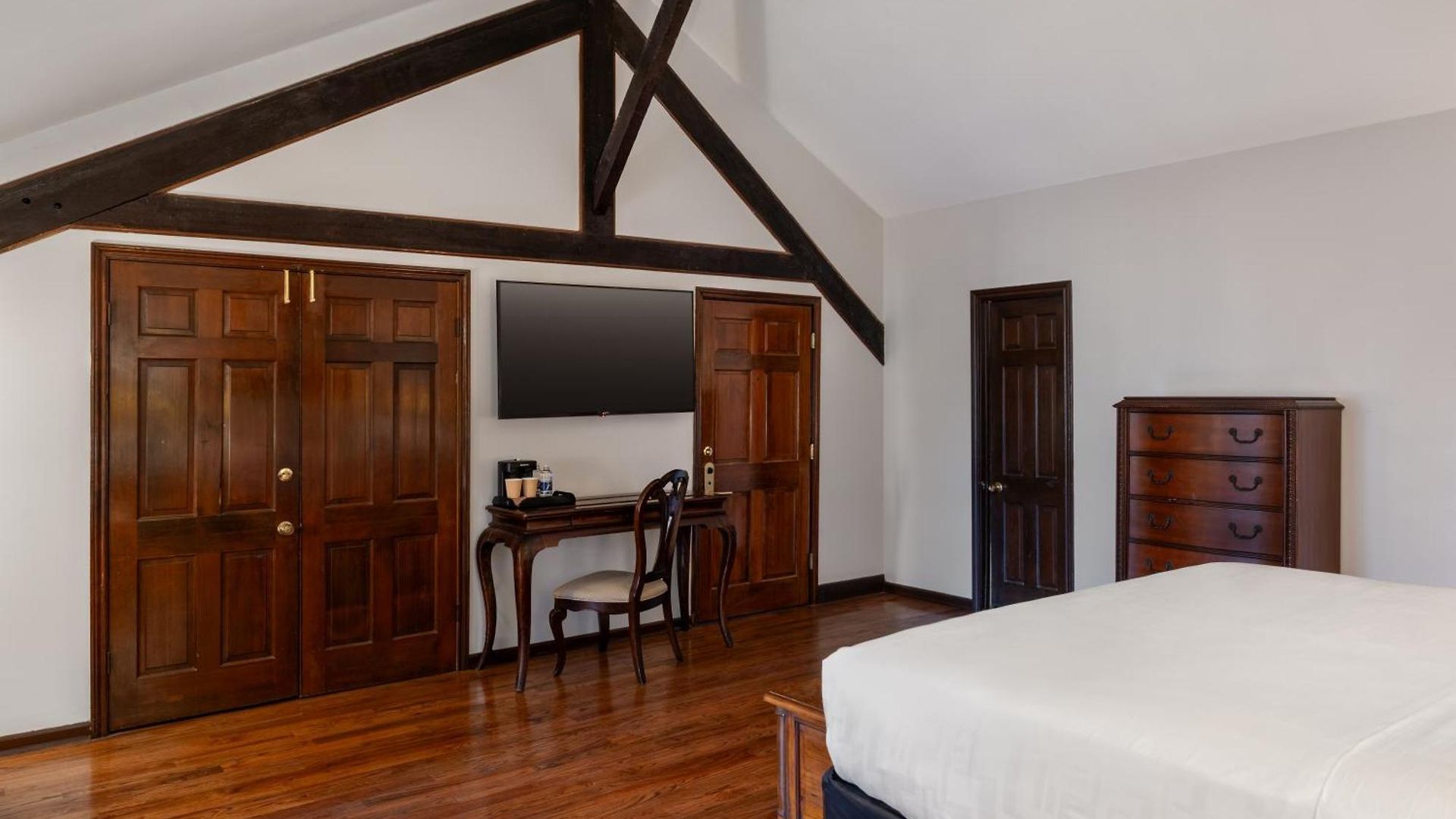 Hotel Chateau 3*