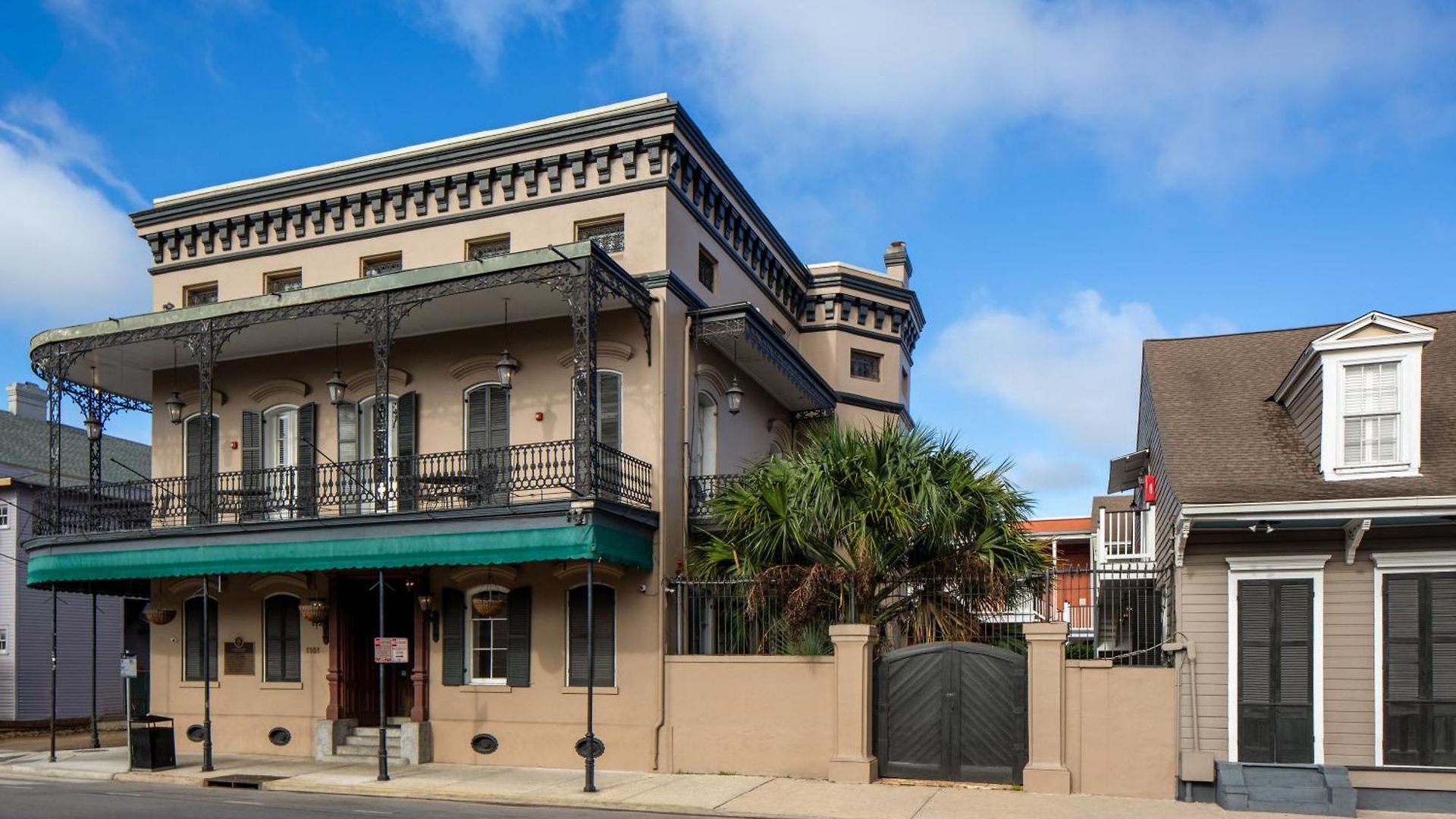 Hotel Courtyard By The French Quarter 3*