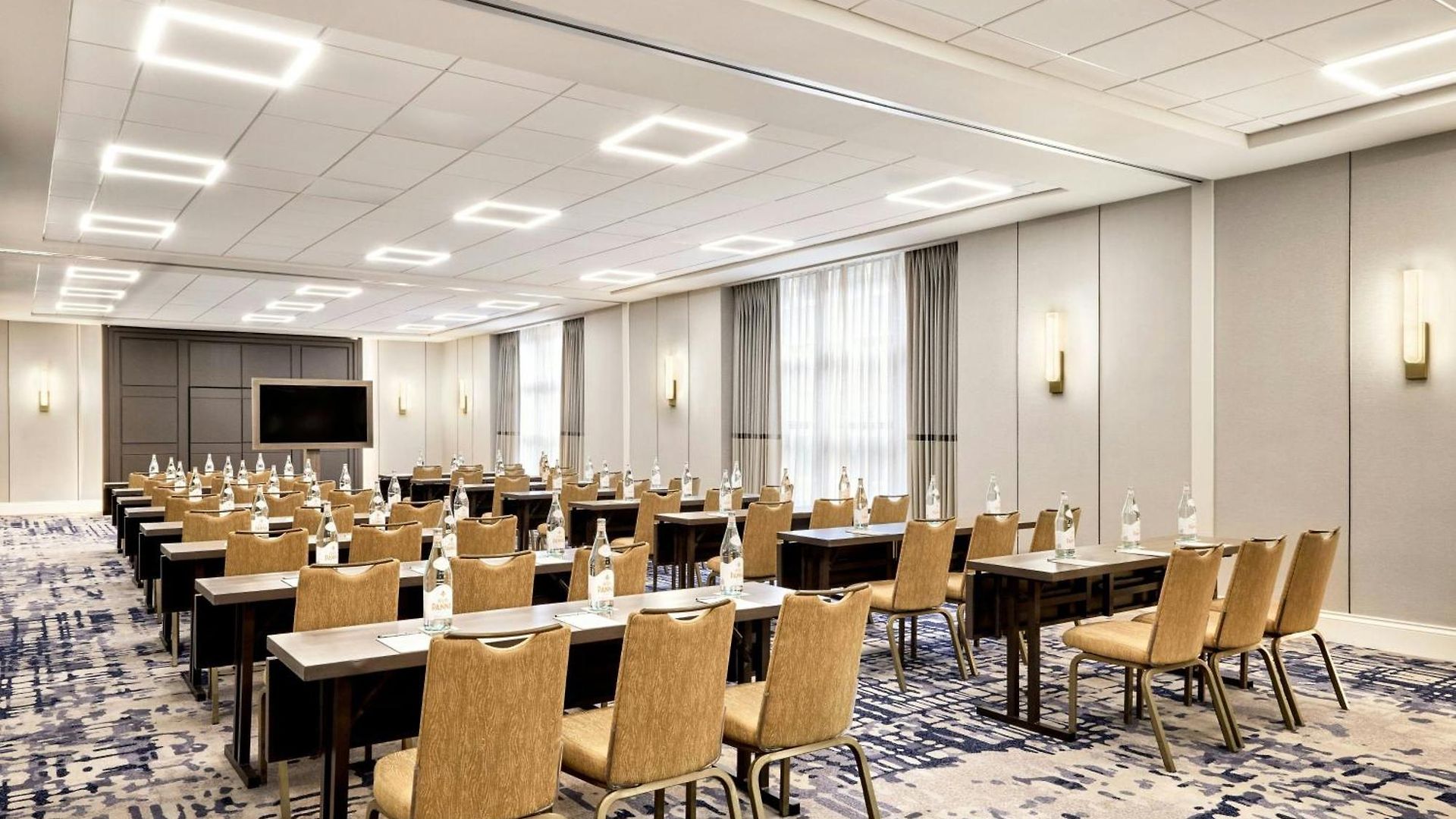 Jw Marriott Hotel 4*