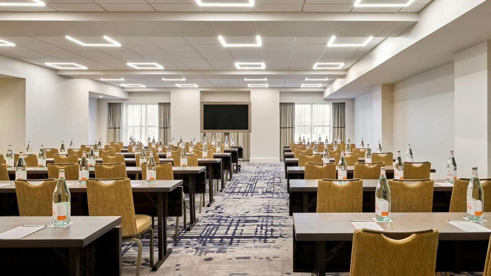 Jw Marriott Hotel 4*