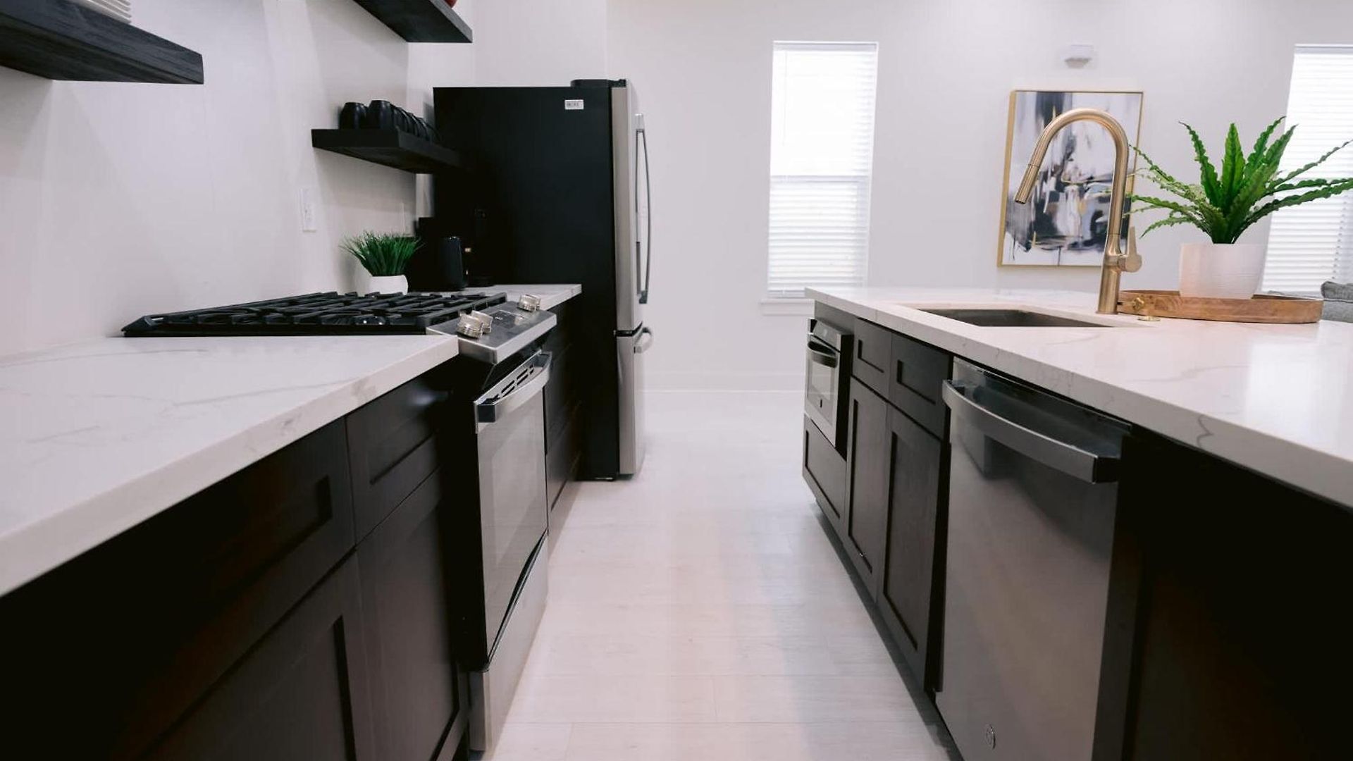 Apartment Esplanade Magic 2 *
