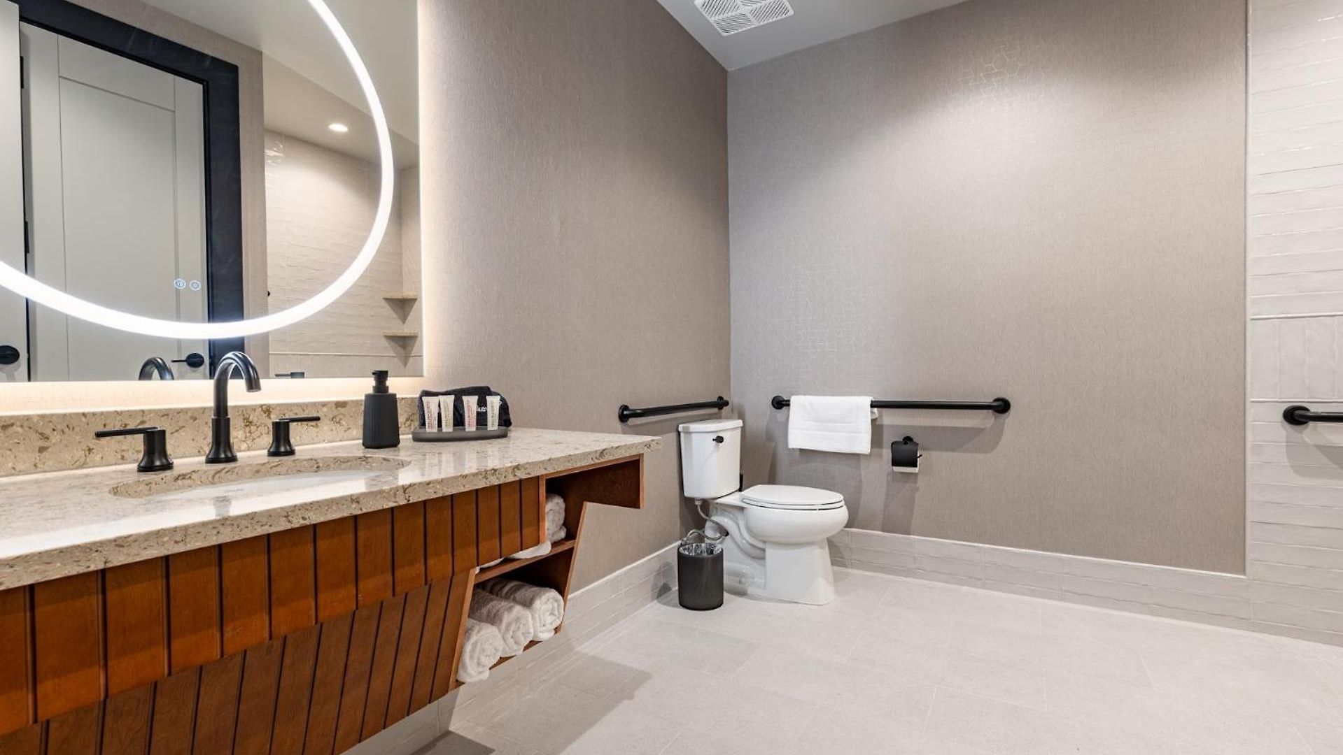The Mayfair Hotel 4*