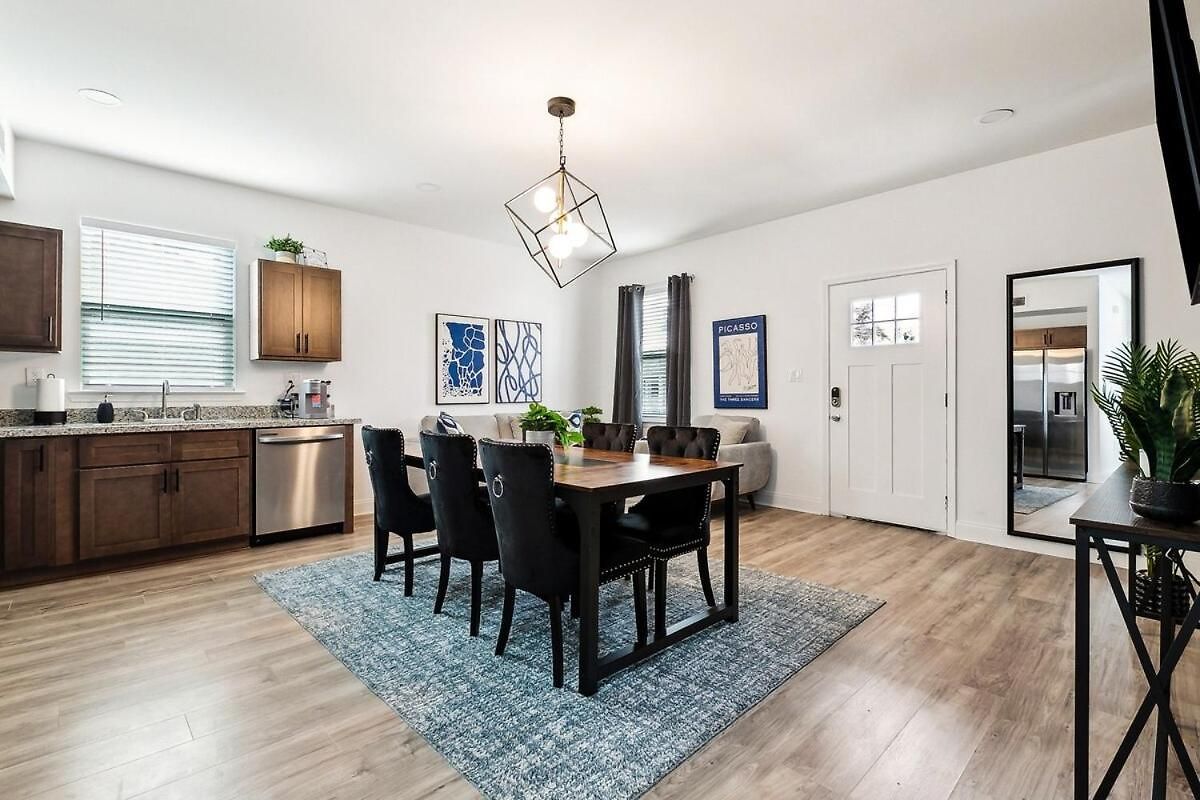 Apartment Spacious 5br Getaway In Nola