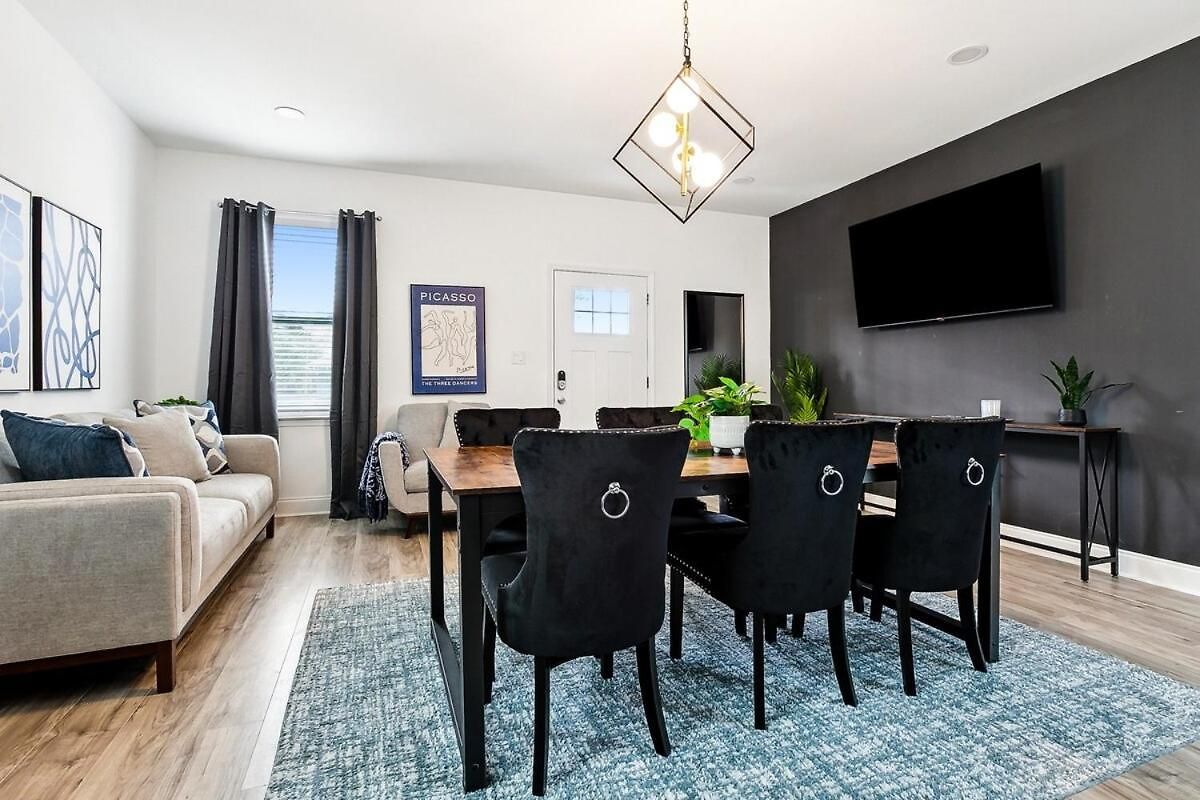 Apartment Spacious 5br Getaway In Nola