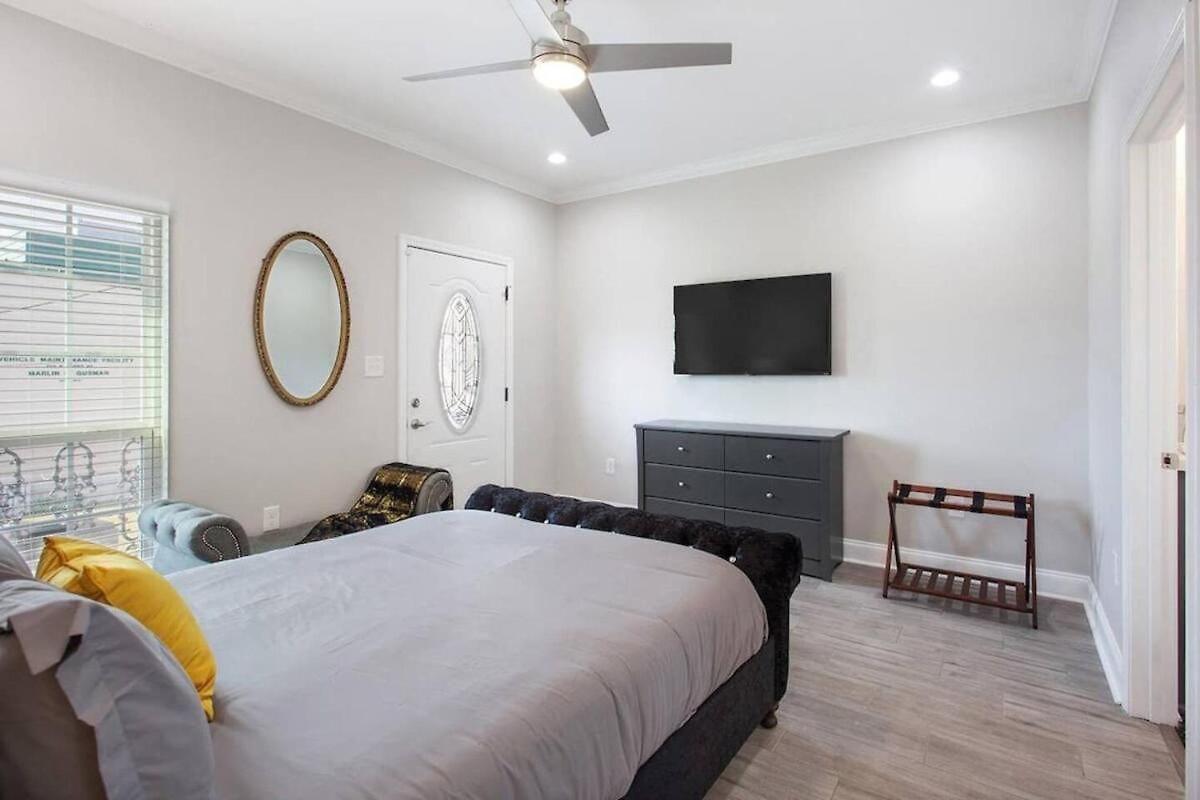 Exceptional Up-class Living Near Superdome * New Orleans