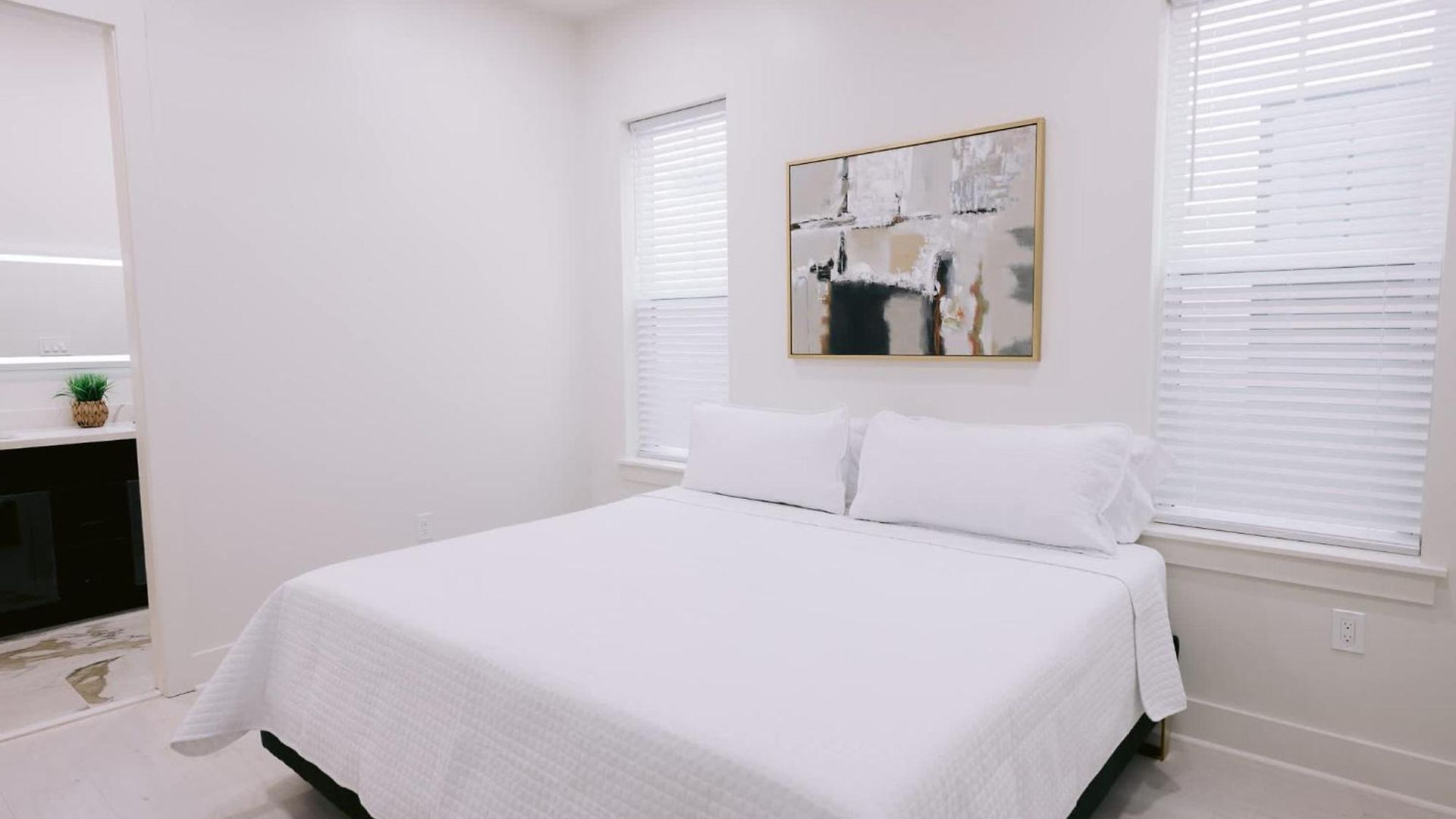 Magic Canal Apartment