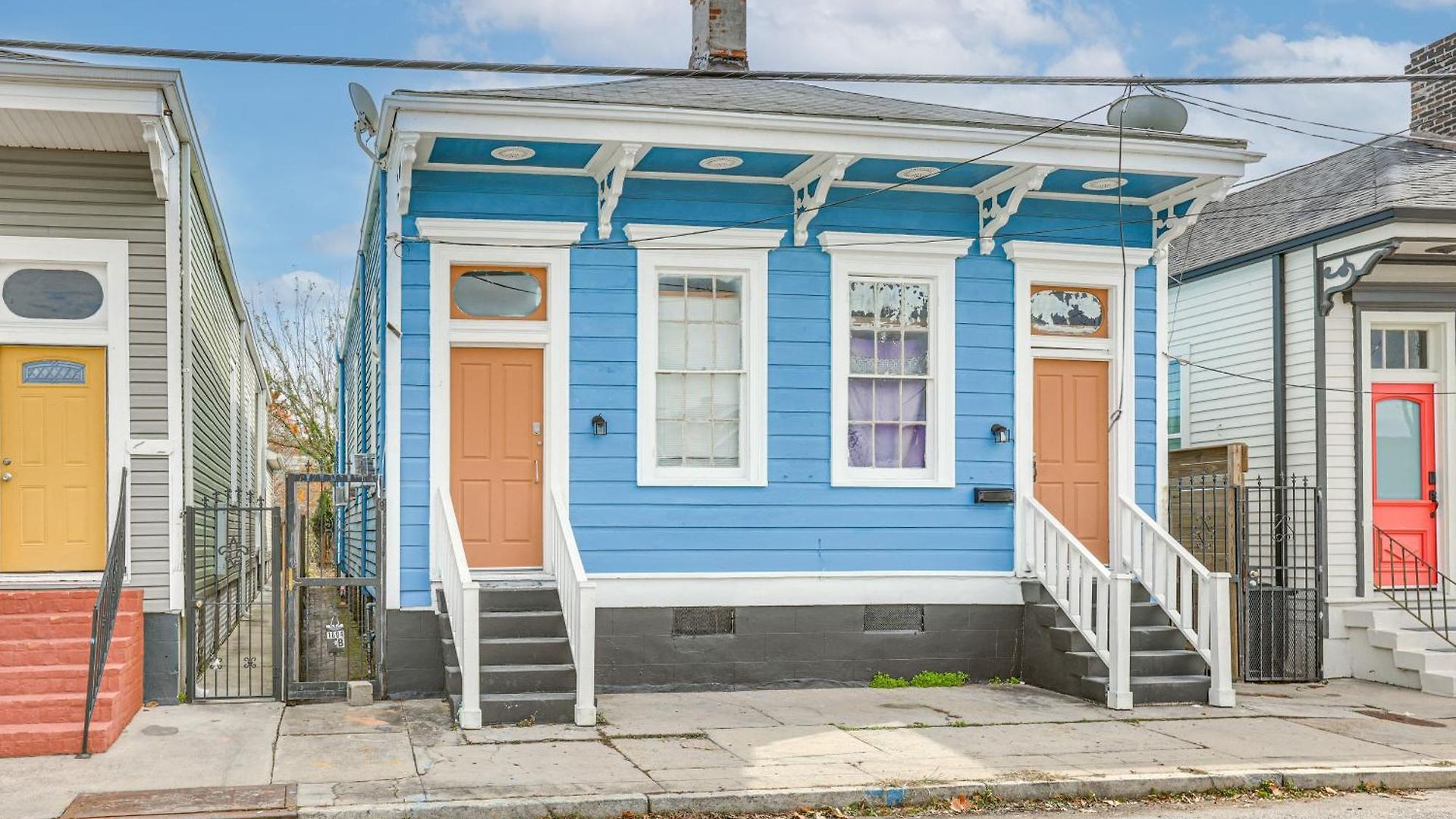 & Play: Near Downtown Apartment *