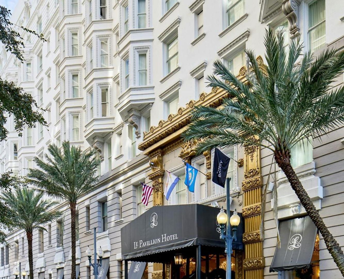 Le Pavillon, New Orleans, A Tribute Portfolio