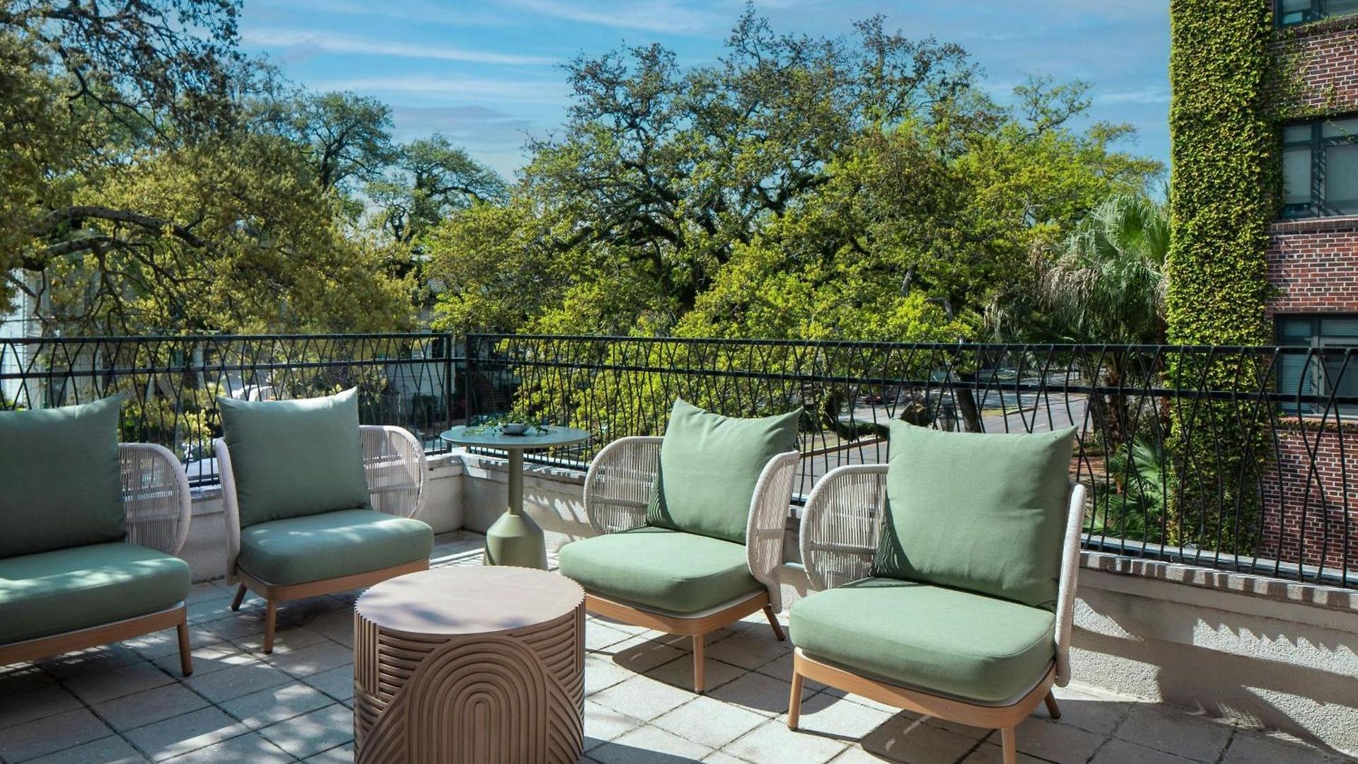 Tonnelle New Orleans, A Tribute Portfolio 4*