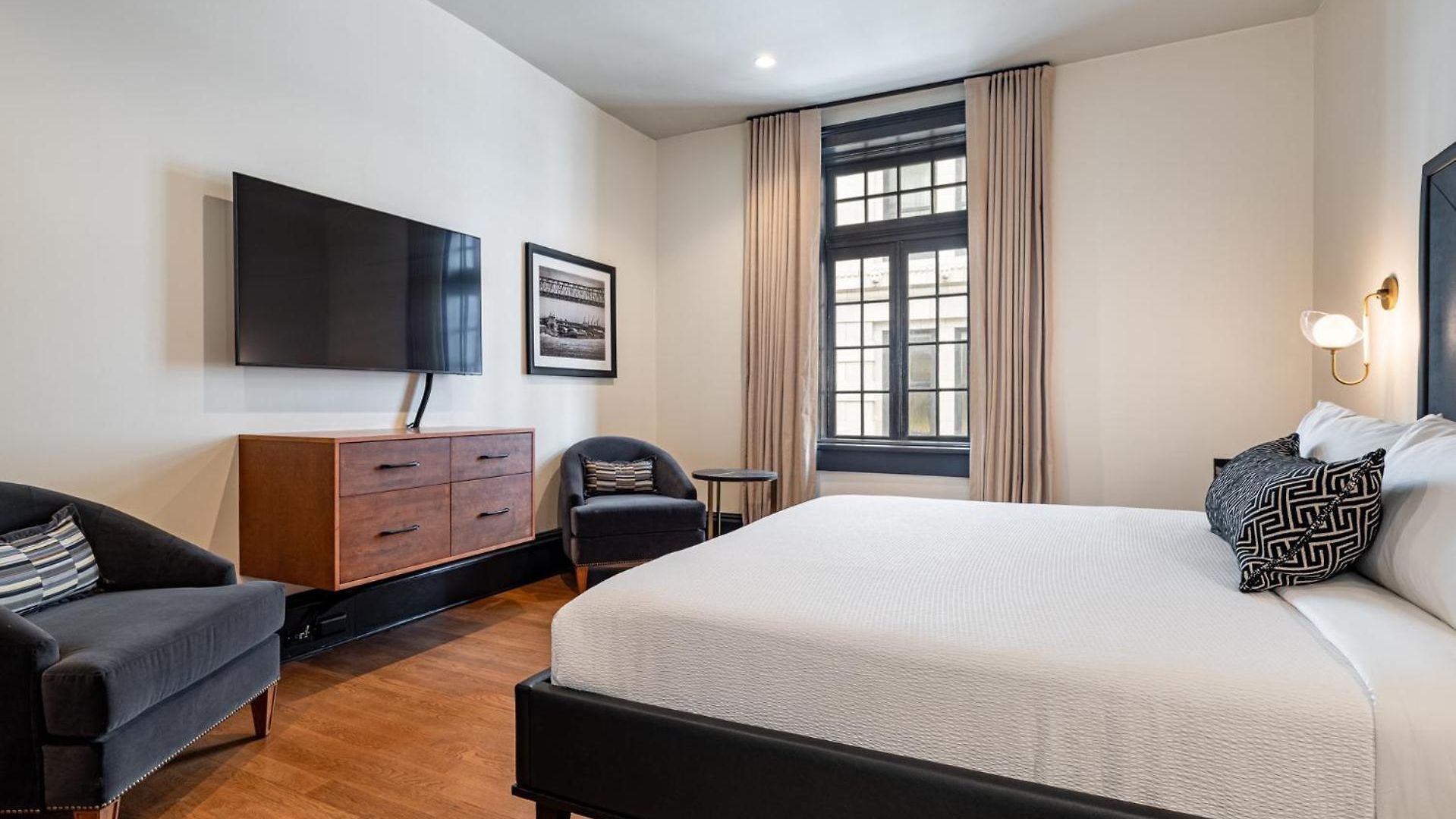 The Mayfair 4*
