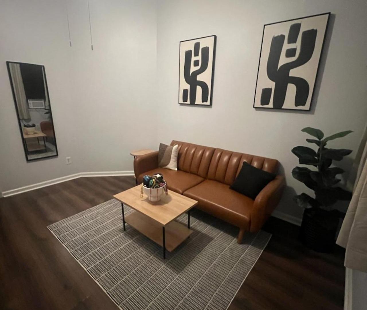 Trisuites 1 Apartment *