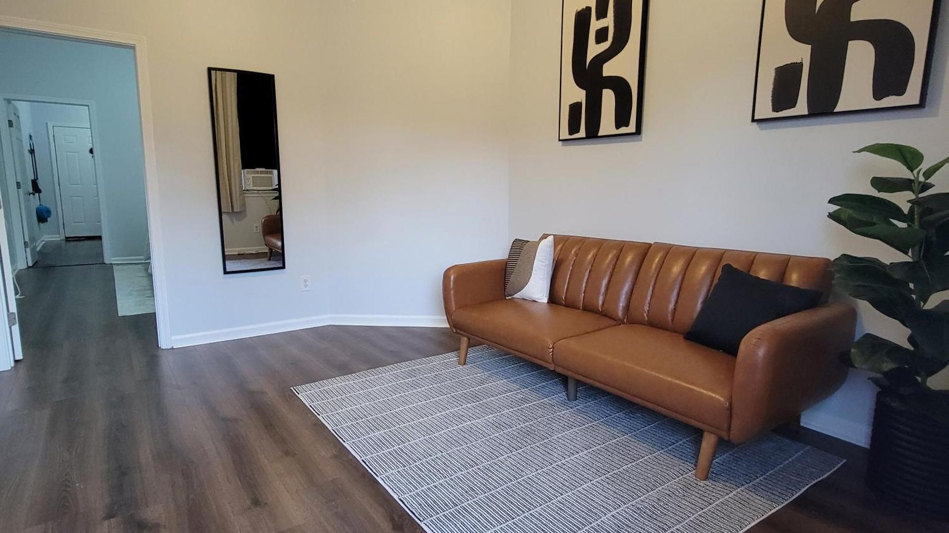Trisuites 1 Apartment *