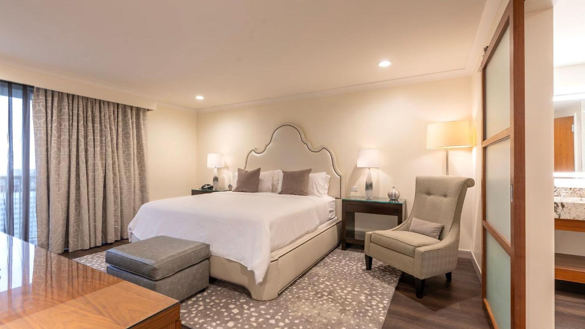 New Orleans-downtown Superdome By Ihg 4* New Orleans