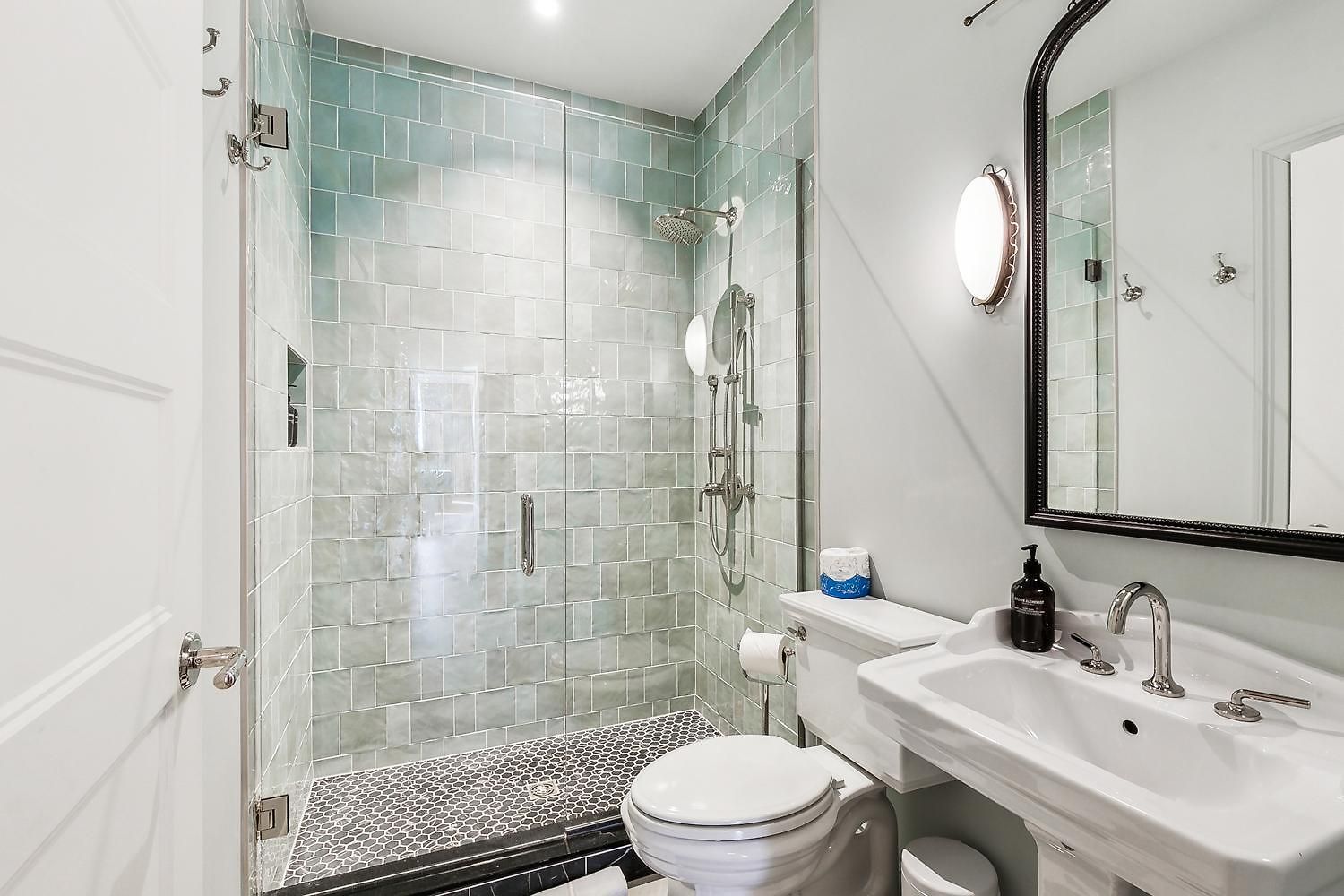 Perle Aparthotel 4*