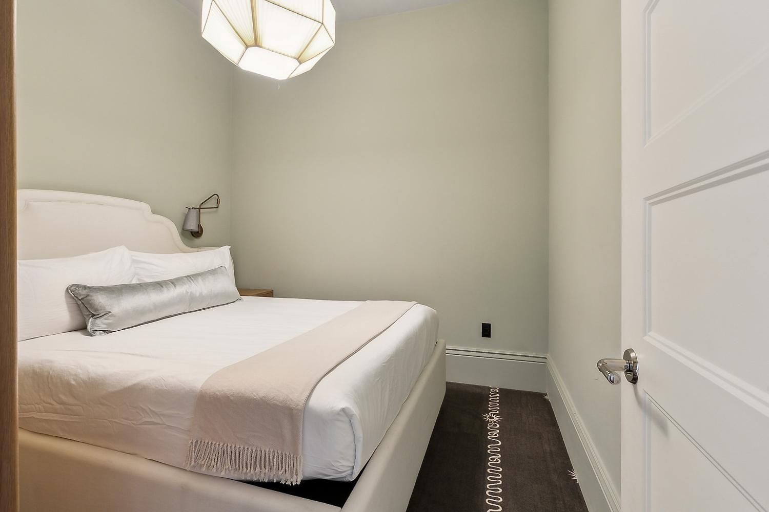 Perle Aparthotel New Orleans