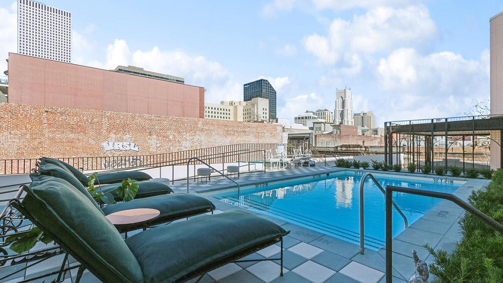 Perle Aparthotel New Orleans