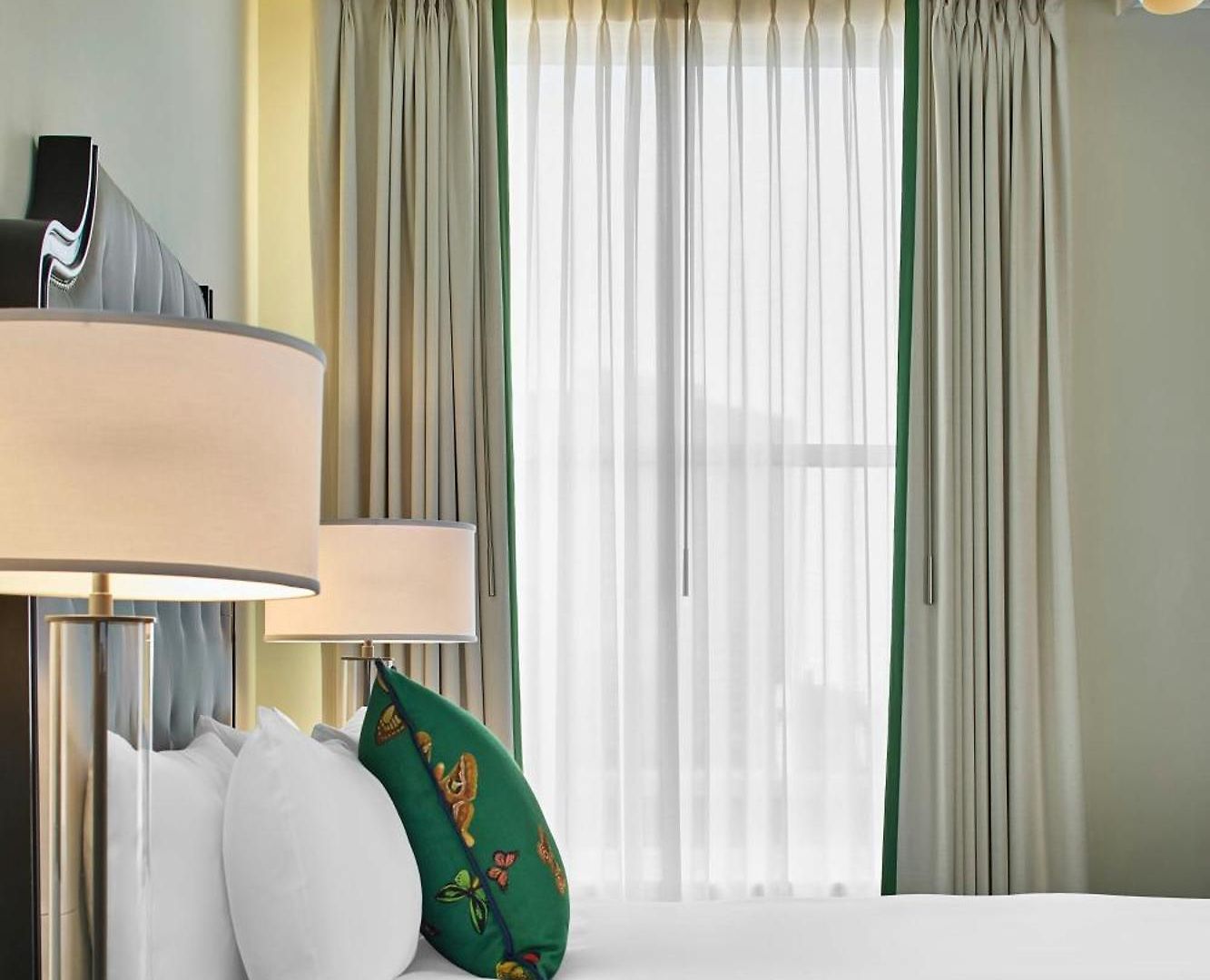 Hotel Le Pavillon, New Orleans, A Tribute Portfolio New Orleans