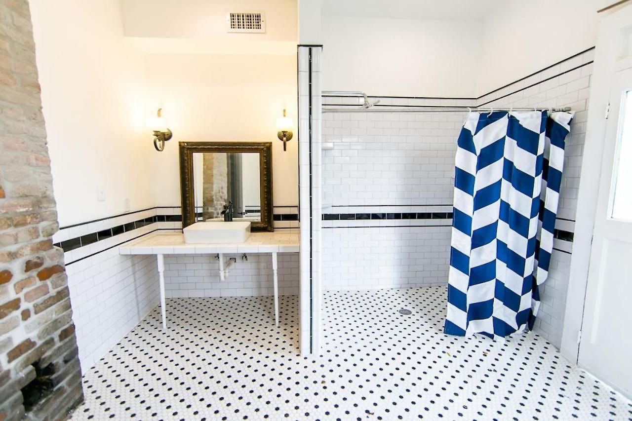 Historic Treme Creole Historic Getaways W Pool Holiday home New Orleans