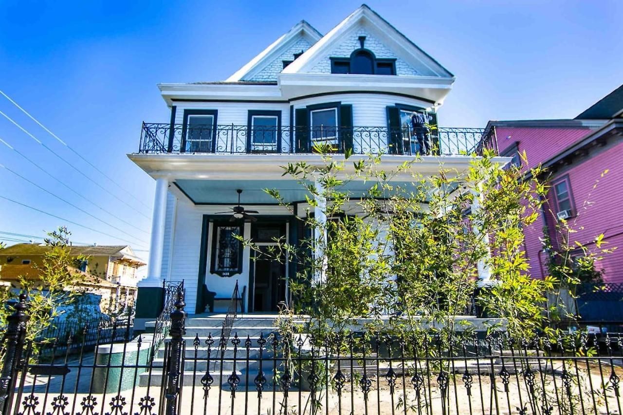 Claiborne Historic Getaways Guest House-economy Rear Unit With Pool Holiday home *