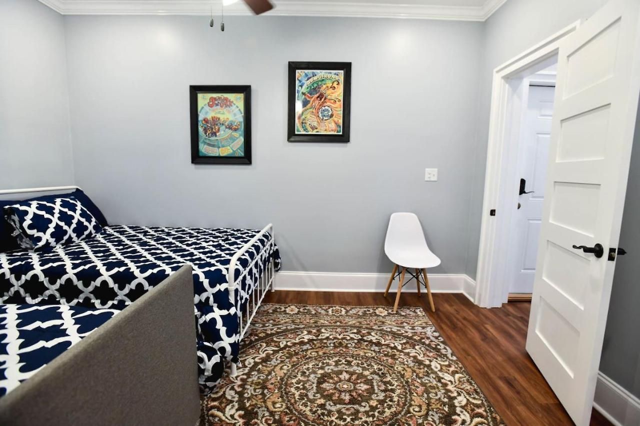 Claiborne Historic Getaways Guest House-economy Rear Unit With Pool * New Orleans