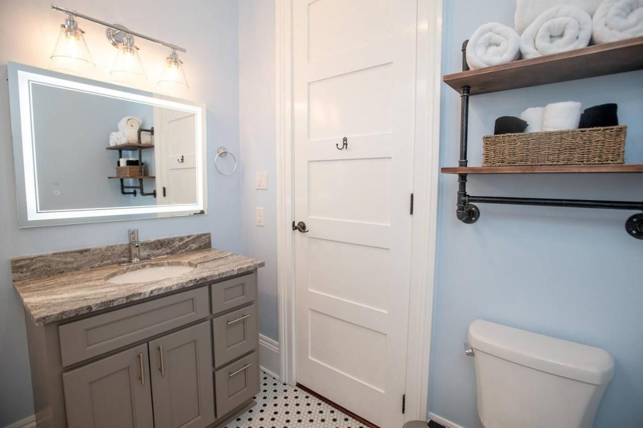 Holiday home St Philip Gem 5 Bed-5 Bath Steps To Fq - Monthly