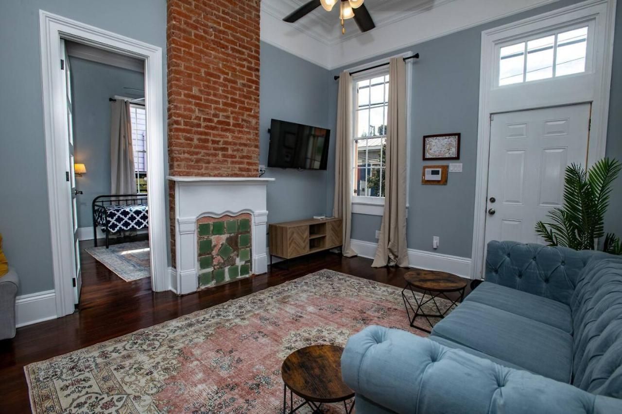 St Philip Gem 5 Bed-5 Bath Steps To Fq - Monthly Holiday home New Orleans