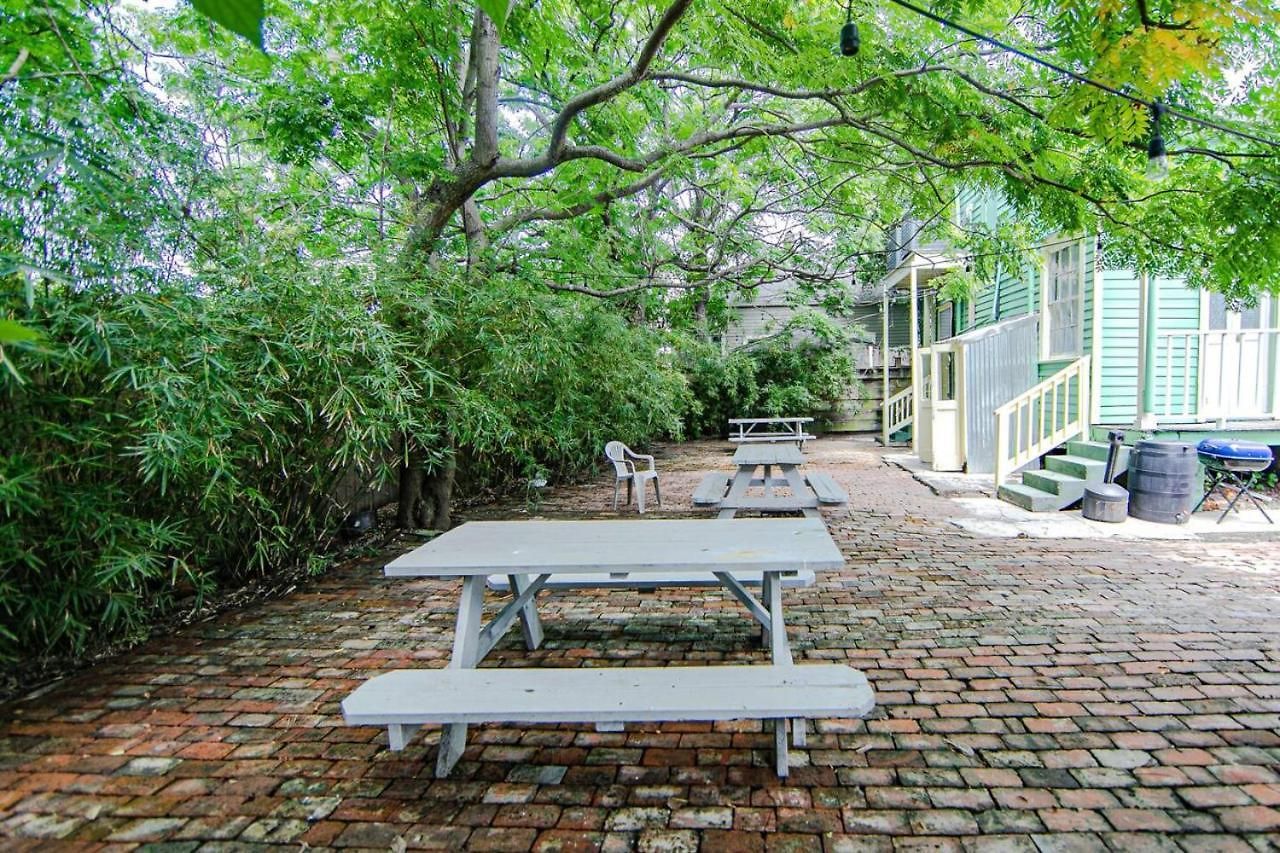 Ursulines Historic Creole Cottage- Steps To Qtr -e Holiday home