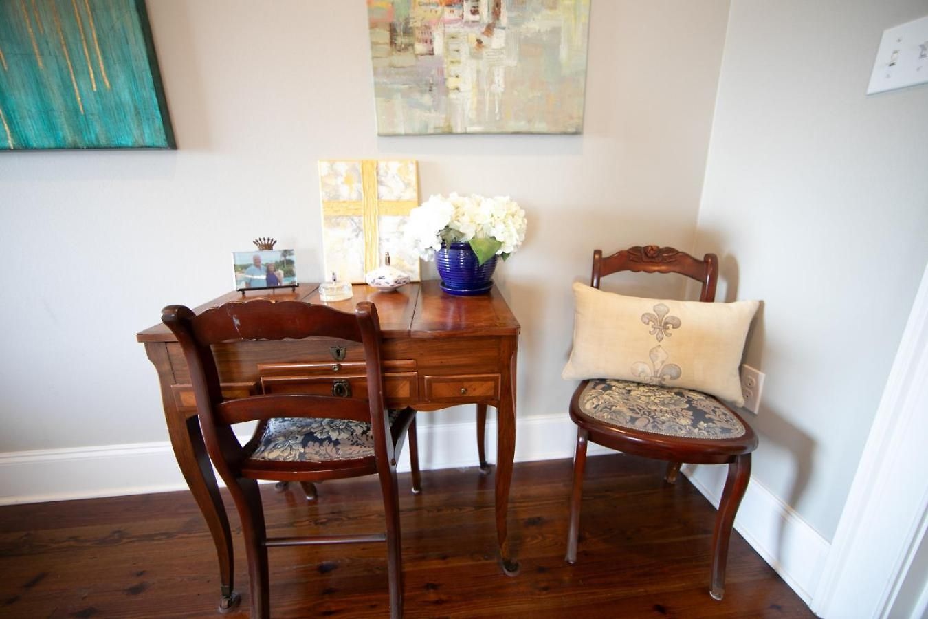 The Frenchman 2bed - 2 Bath