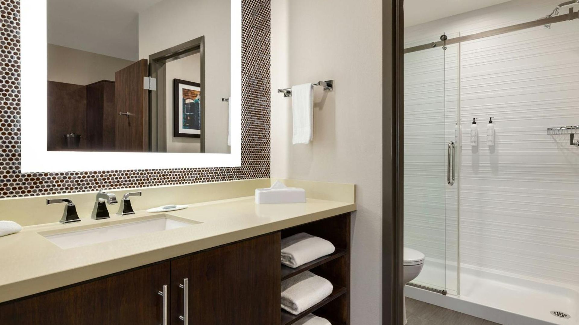 Fairfield By Marriott & Downtown French Quarter Area Hotel 3*
