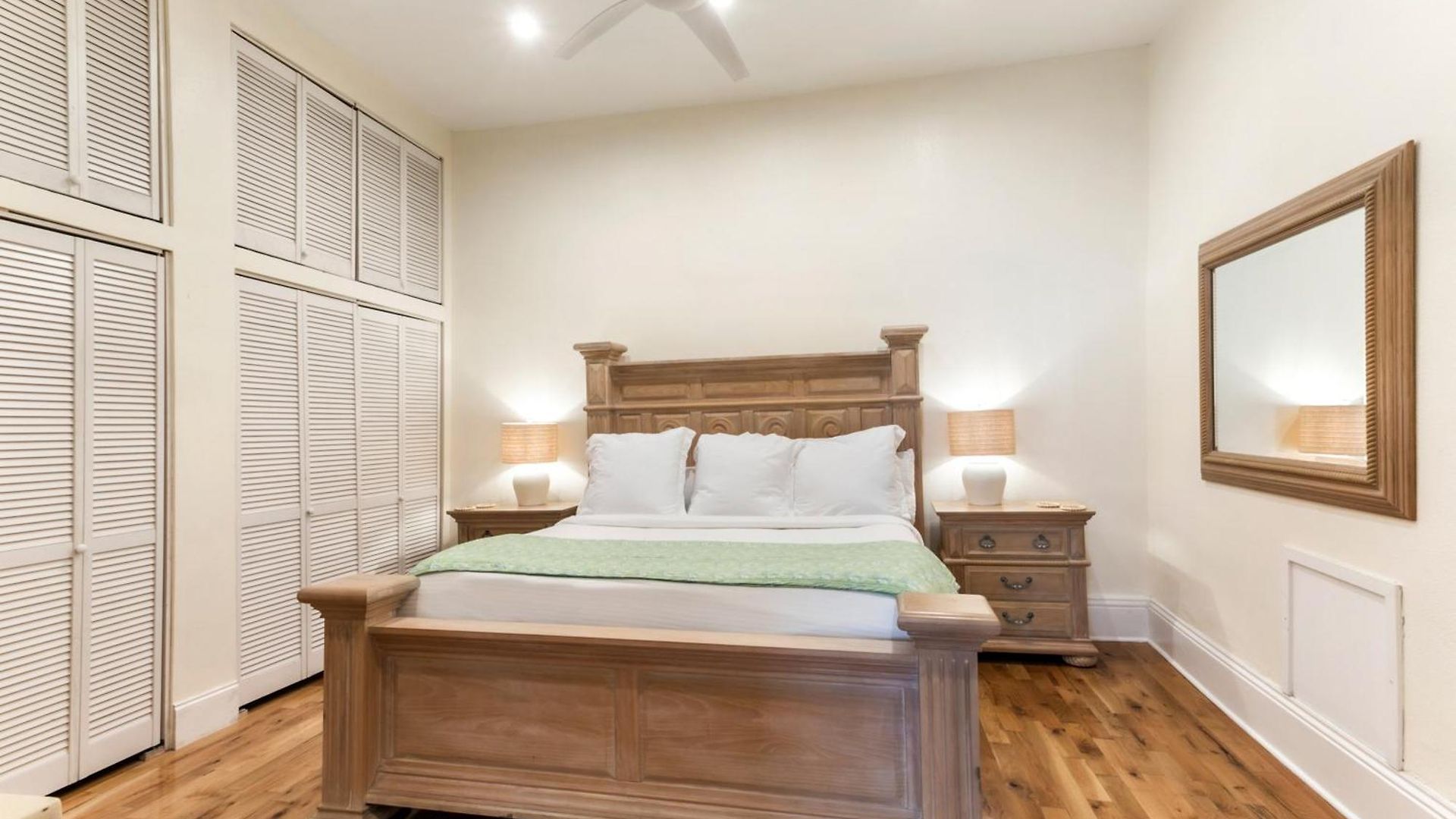 Apartment Spacious 3br Downtown In