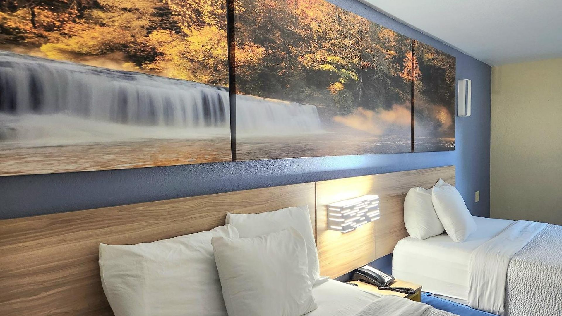 Hotel Days By Wyndham Pontchartrain 3*