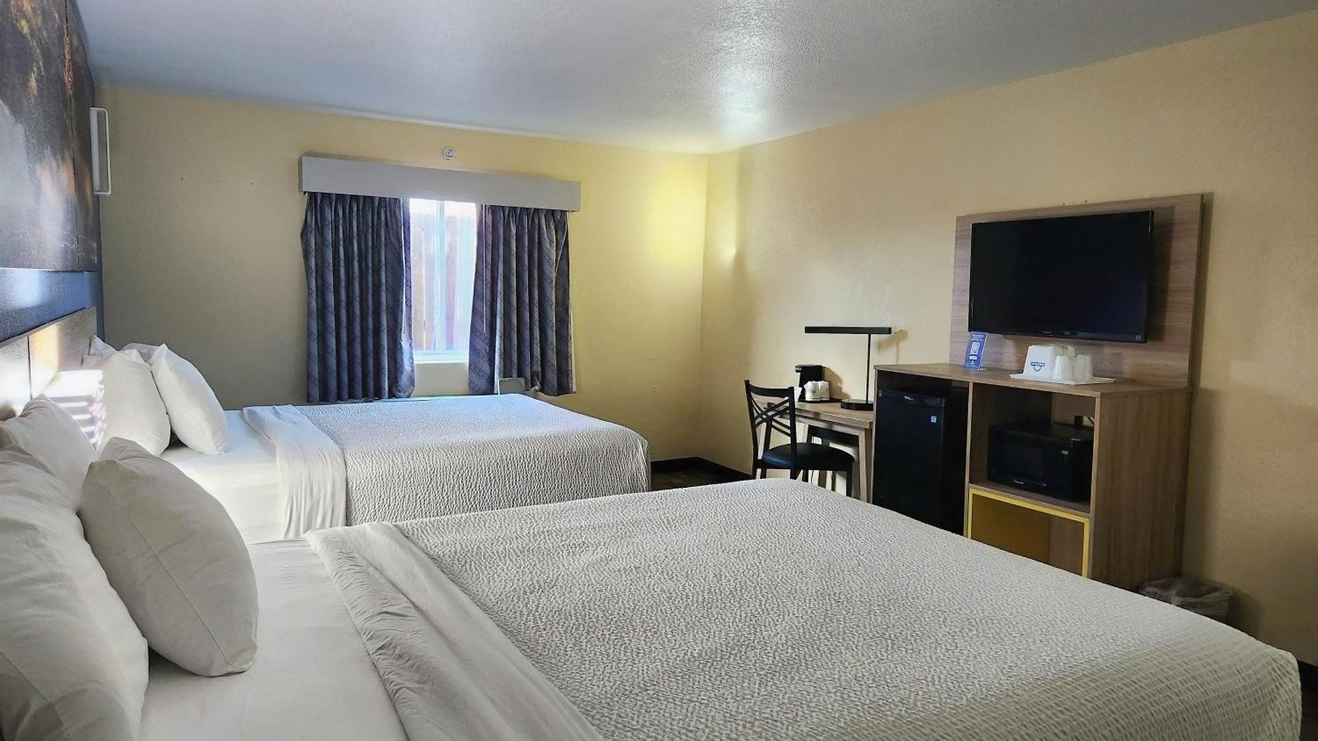Days By Wyndham Pontchartrain Hotel