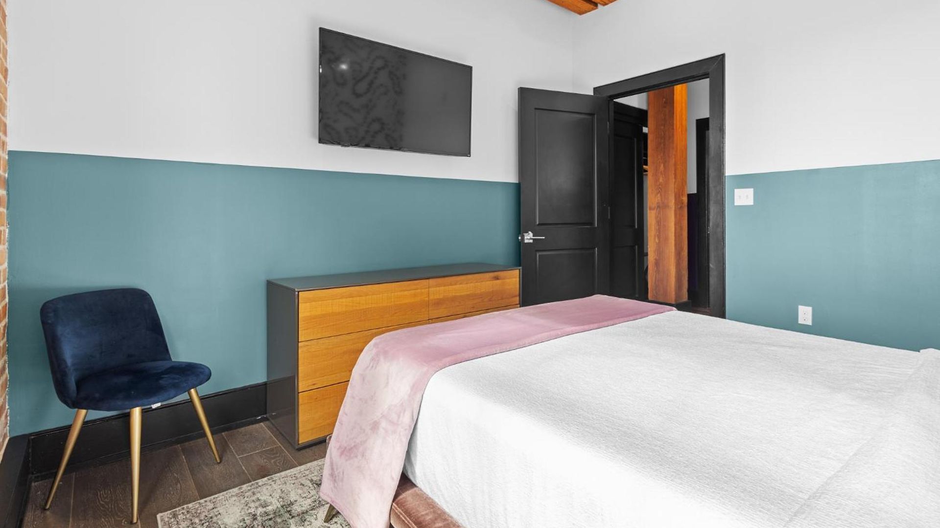 Downtown 2br Queen Sleeper Sofa Near Superdome And Parade Route Hotel New Orleans