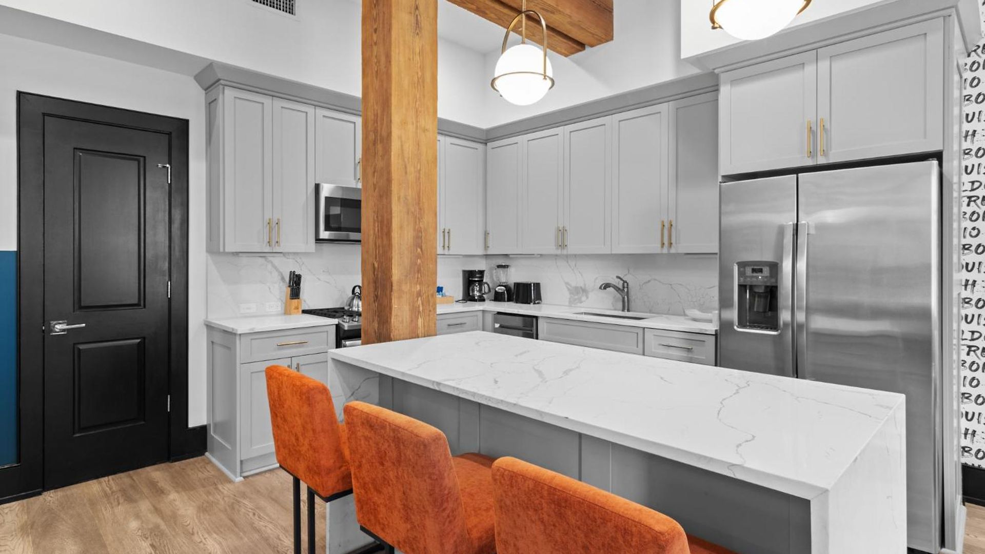 Hotel Beautiful Downtown 2 Bedroom 2 Bath 3 Blocks From Superdome Or Parade Route