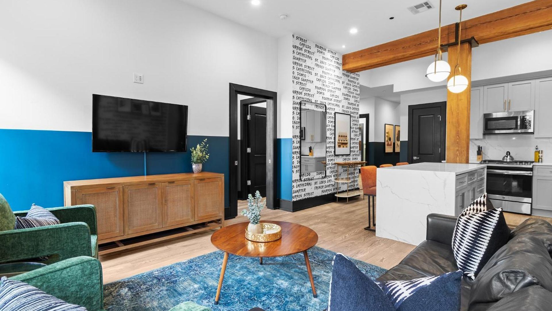 Beautiful Downtown 2 Bedroom 2 Bath 3 Blocks From Superdome Or Parade Route Hotel New Orleans