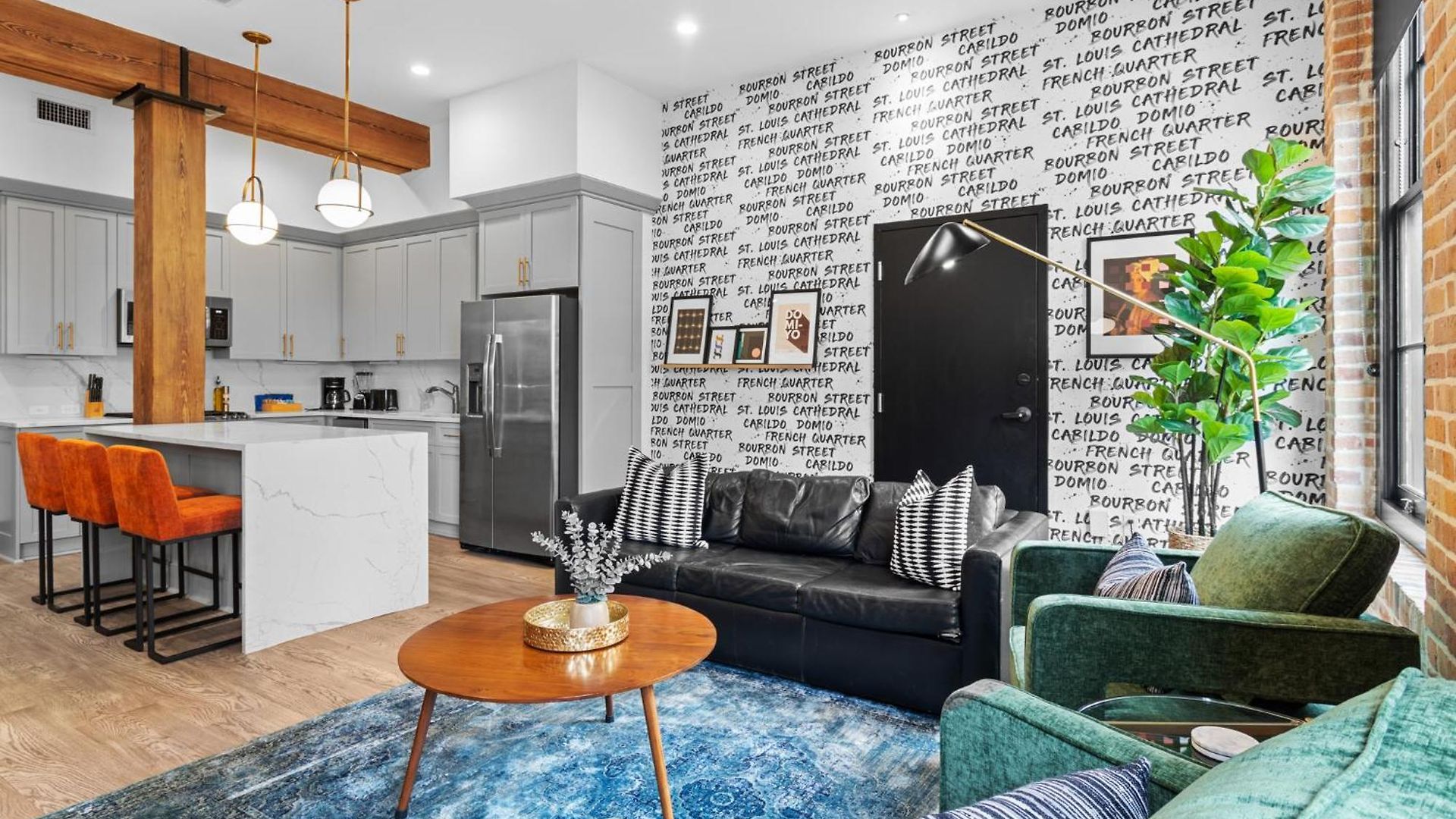 Beautiful Downtown 2 Bedroom 2 Bath 3 Blocks From Superdome Or Parade Route * New Orleans