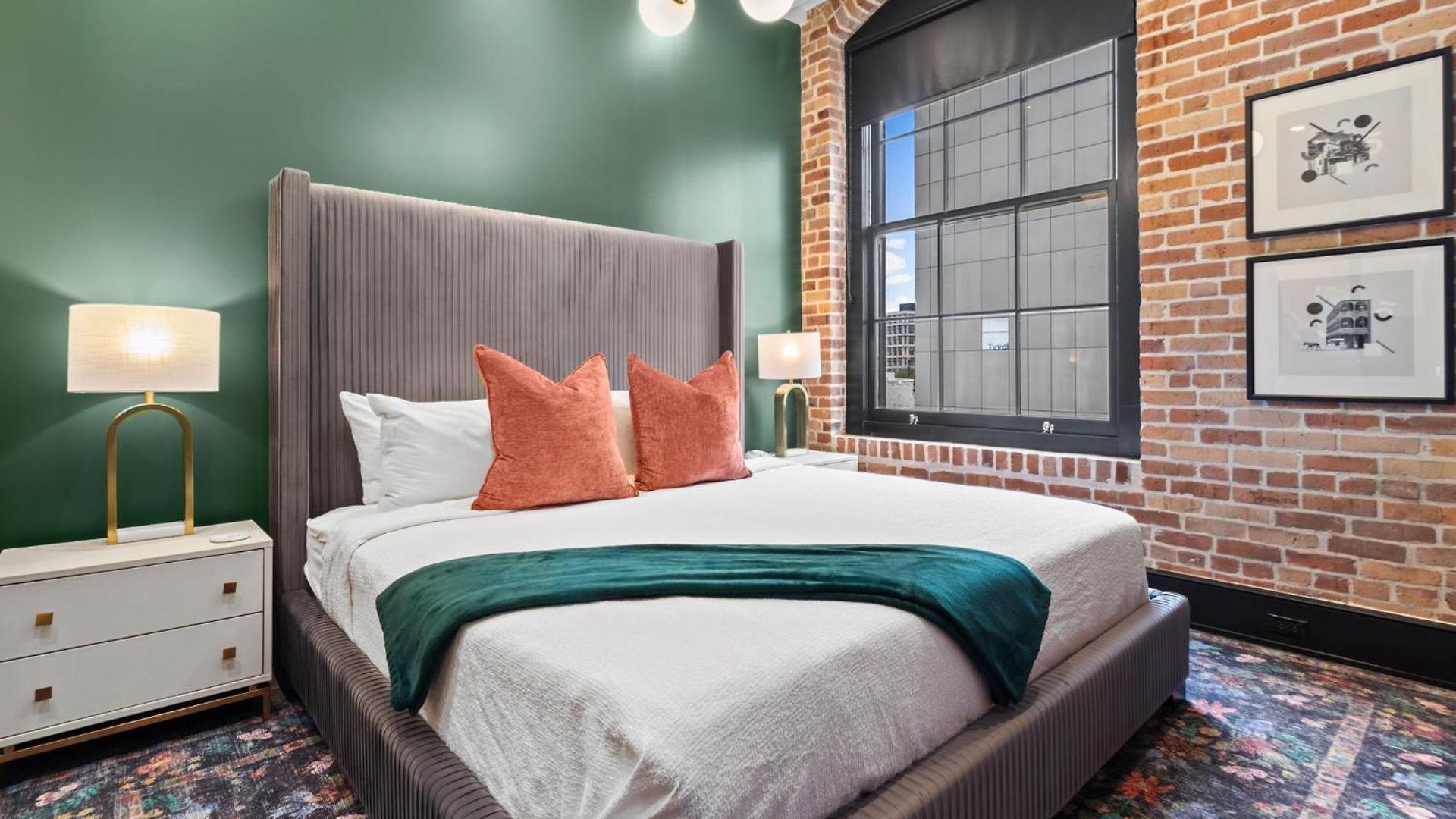 Steps From Dome Spacious 2 Br2ba Wqueen Sleeper Sofa Perfect For Up To 6 Guests Amenities Galore Hotel New Orleans