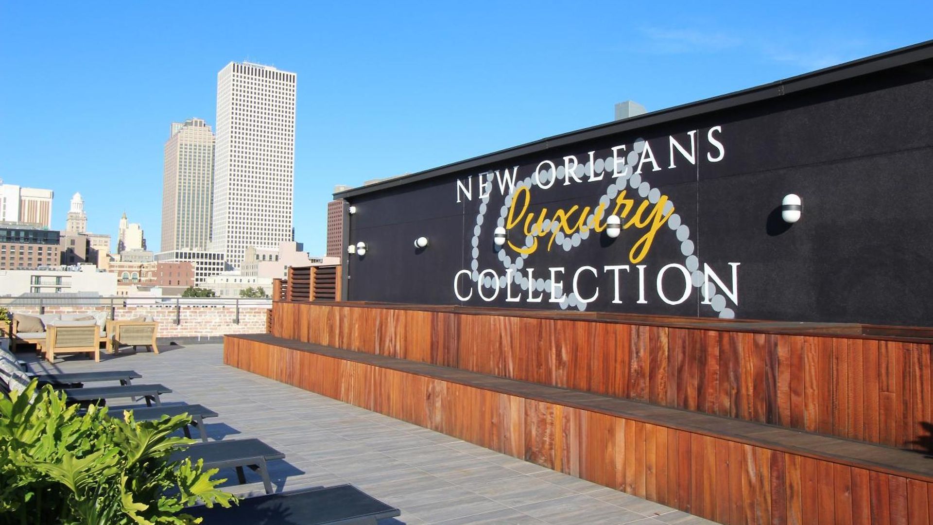 Steps From Dome Spacious 2 Br2ba Wqueen Sleeper Sofa Perfect For Up To 6 Guests Amenities Galore Hotel *