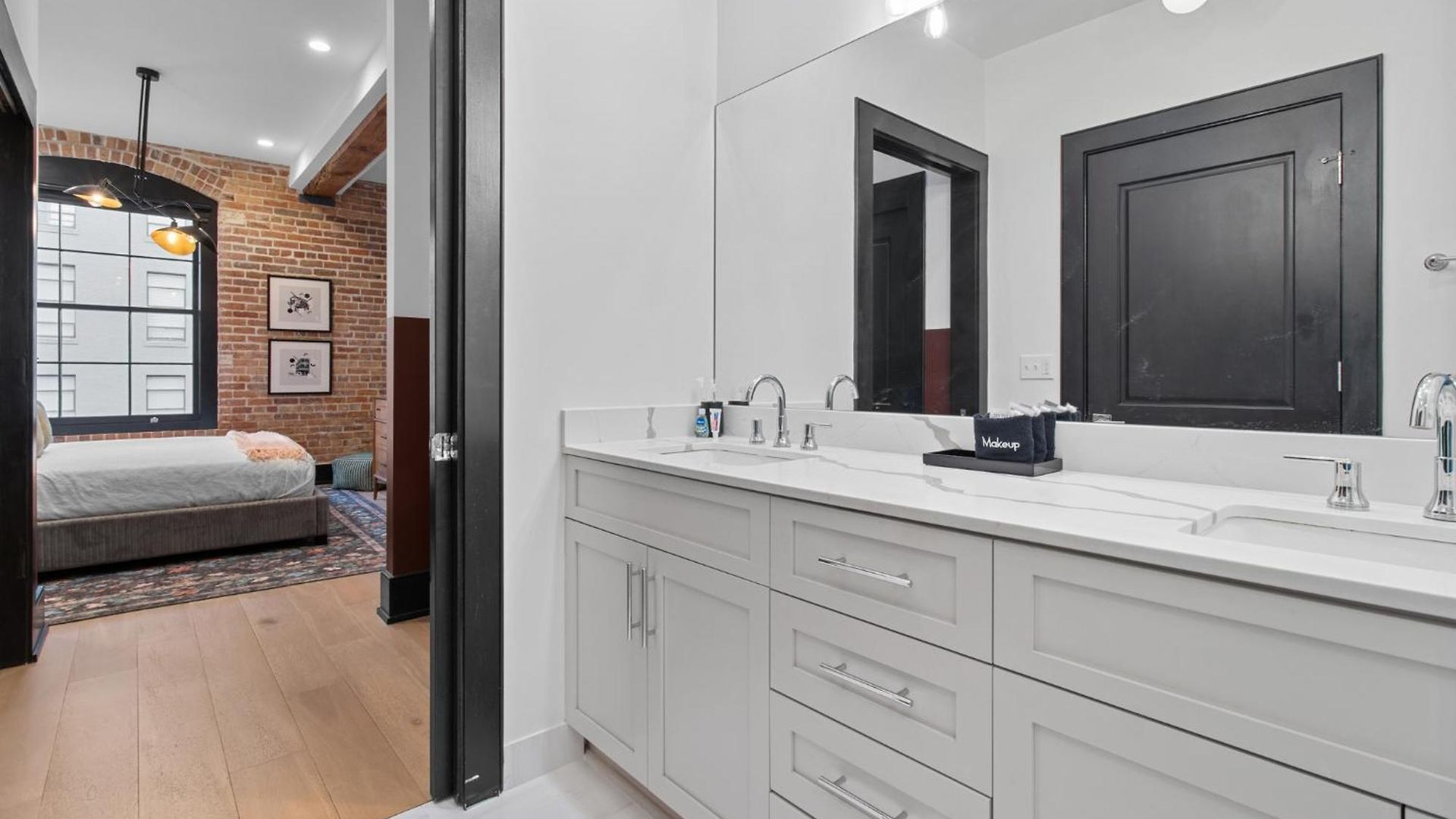 Near French Quarter - Stylish With Rooftop Amenities *