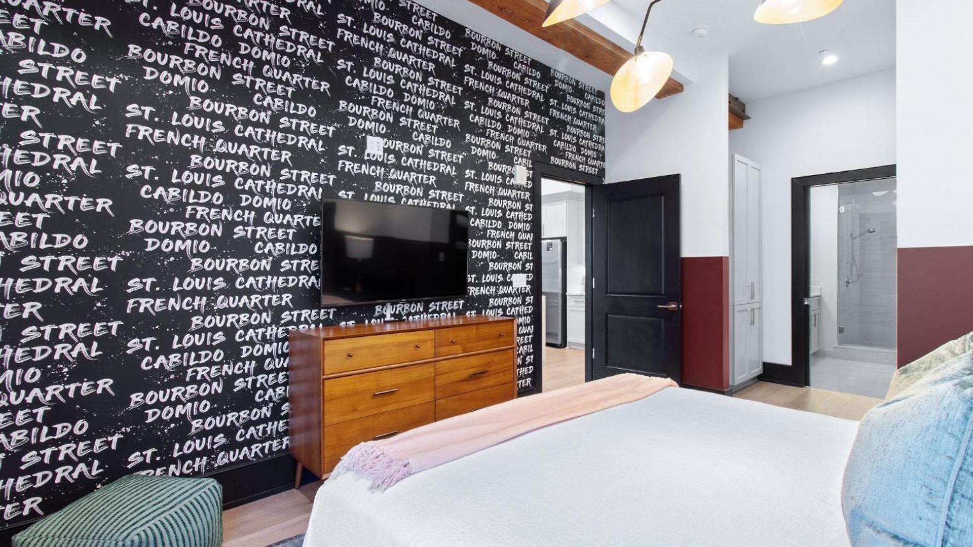 Near French Quarter - Stylish With Rooftop Amenities