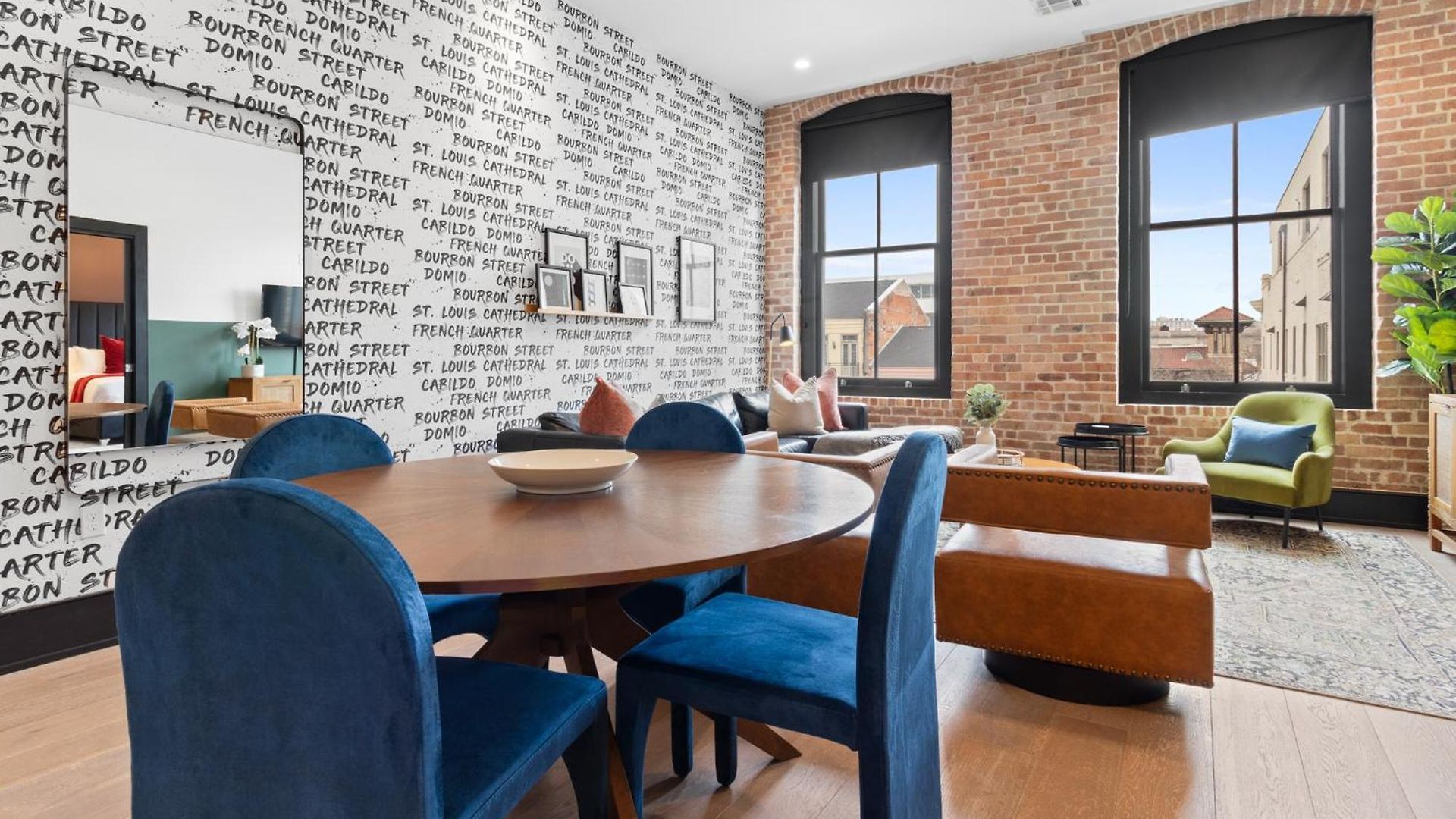Downtown Close To Superdome With Rooftop Pool Gym