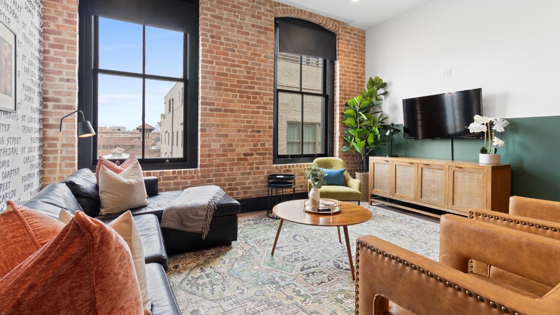 Downtown Close To Superdome With Rooftop Pool Gym *