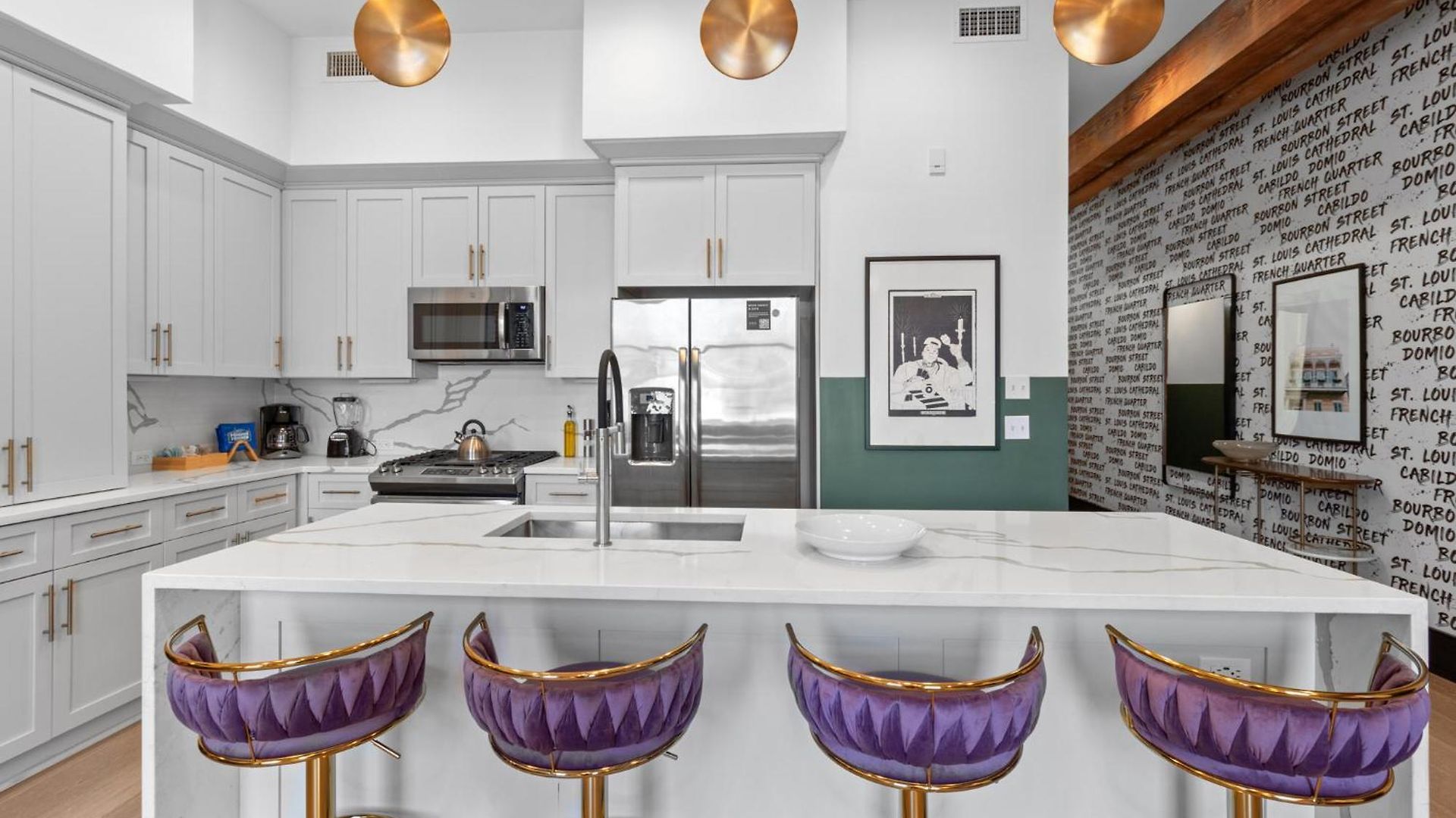 Downtown 2br With Queen Sleeper Sofa Rooftop Pool Gym Game Near Superdome And Parade Route *