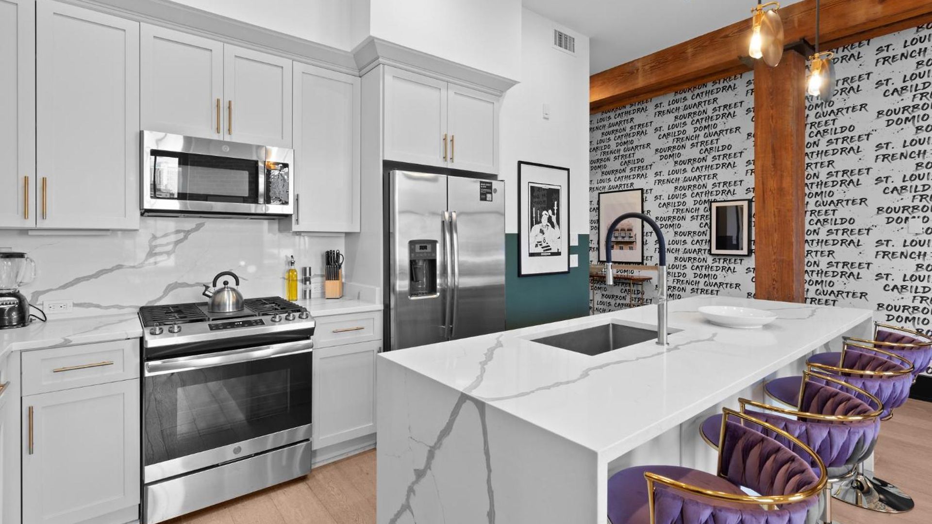 Downtown 2br With Queen Sleeper Sofa Rooftop Pool Gym Game Near Superdome And Parade Route Hotel