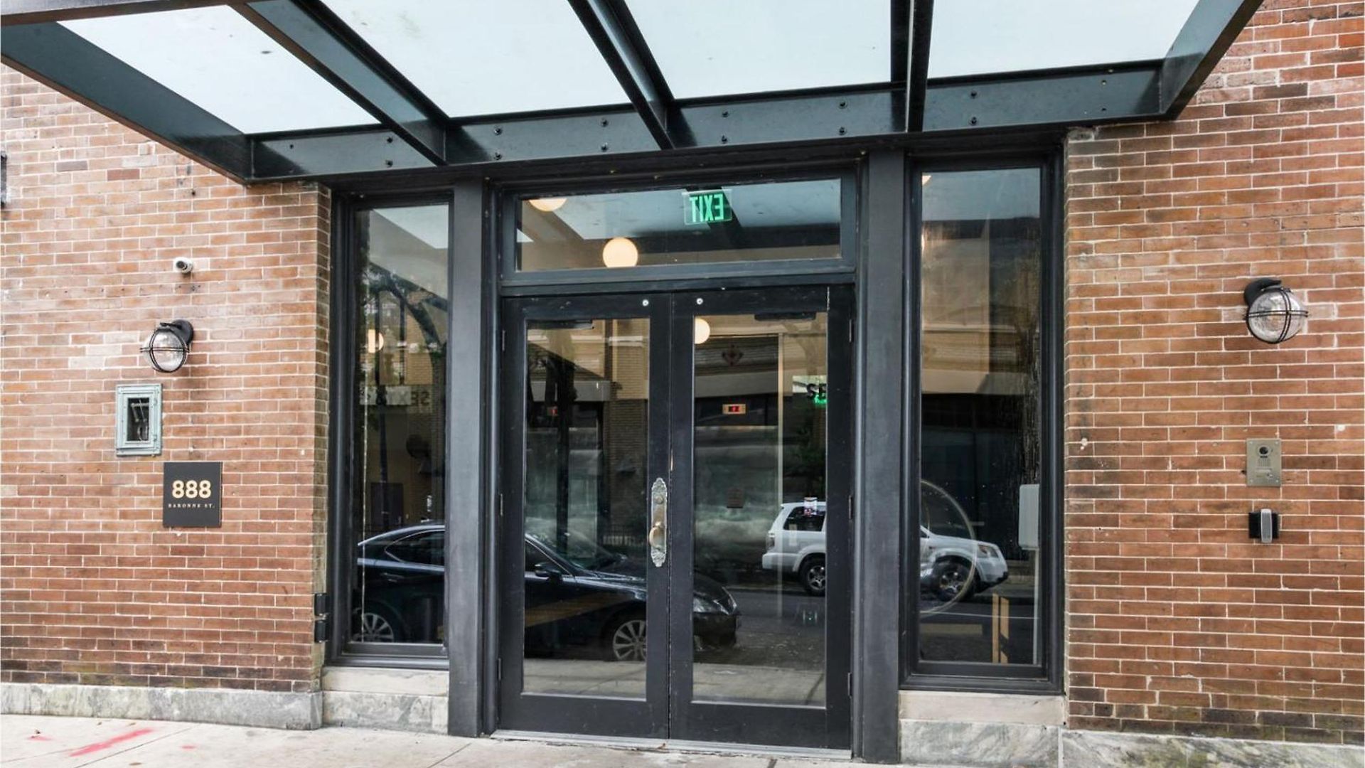 Downtown 4bd4ba With 2 Queen Sleeper Sofas Connecting Unit Perfect For Groups Hotel