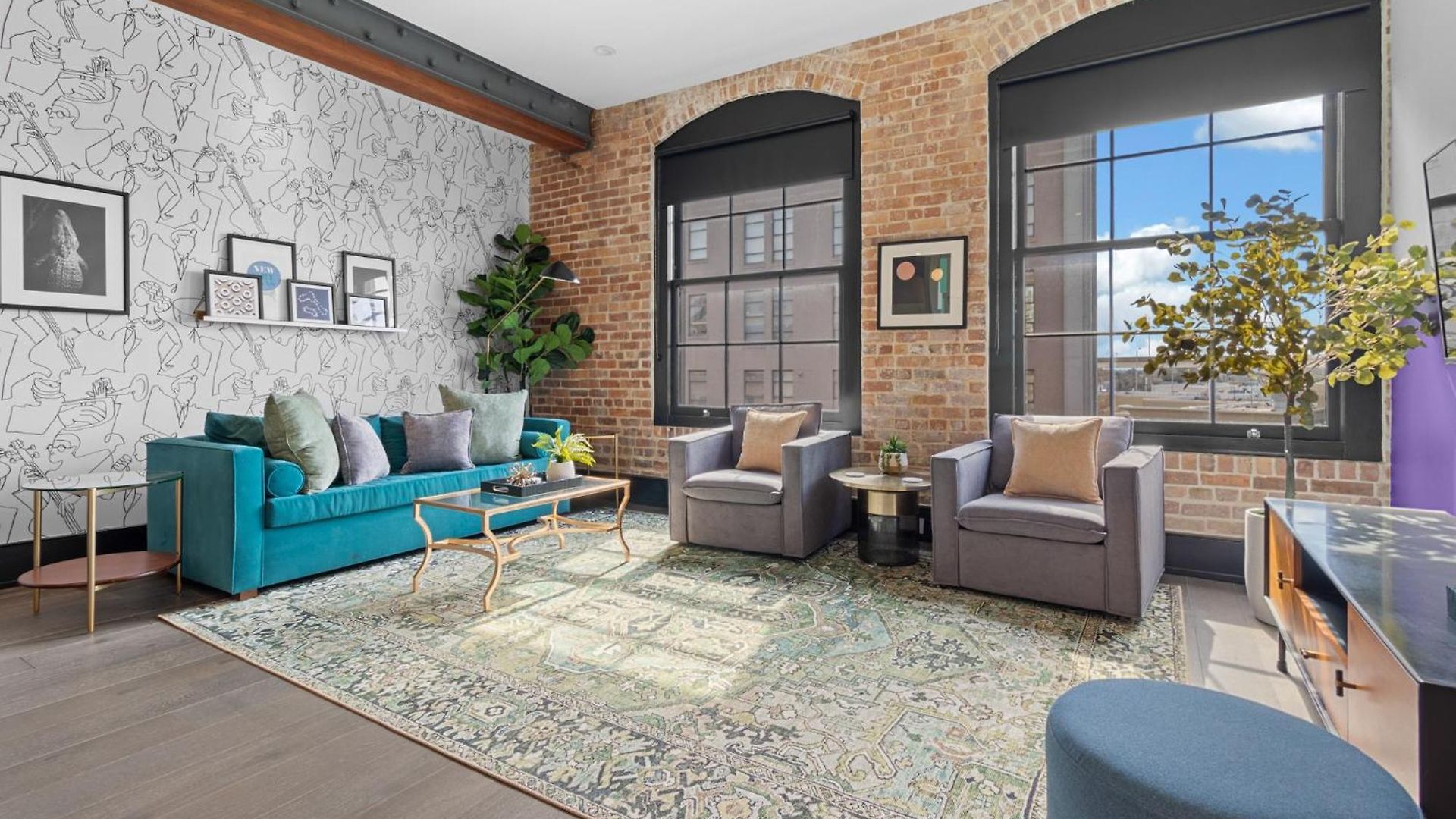 Hotel Exposed Bricks Cypress Beams - Luxury Near French Quarter *