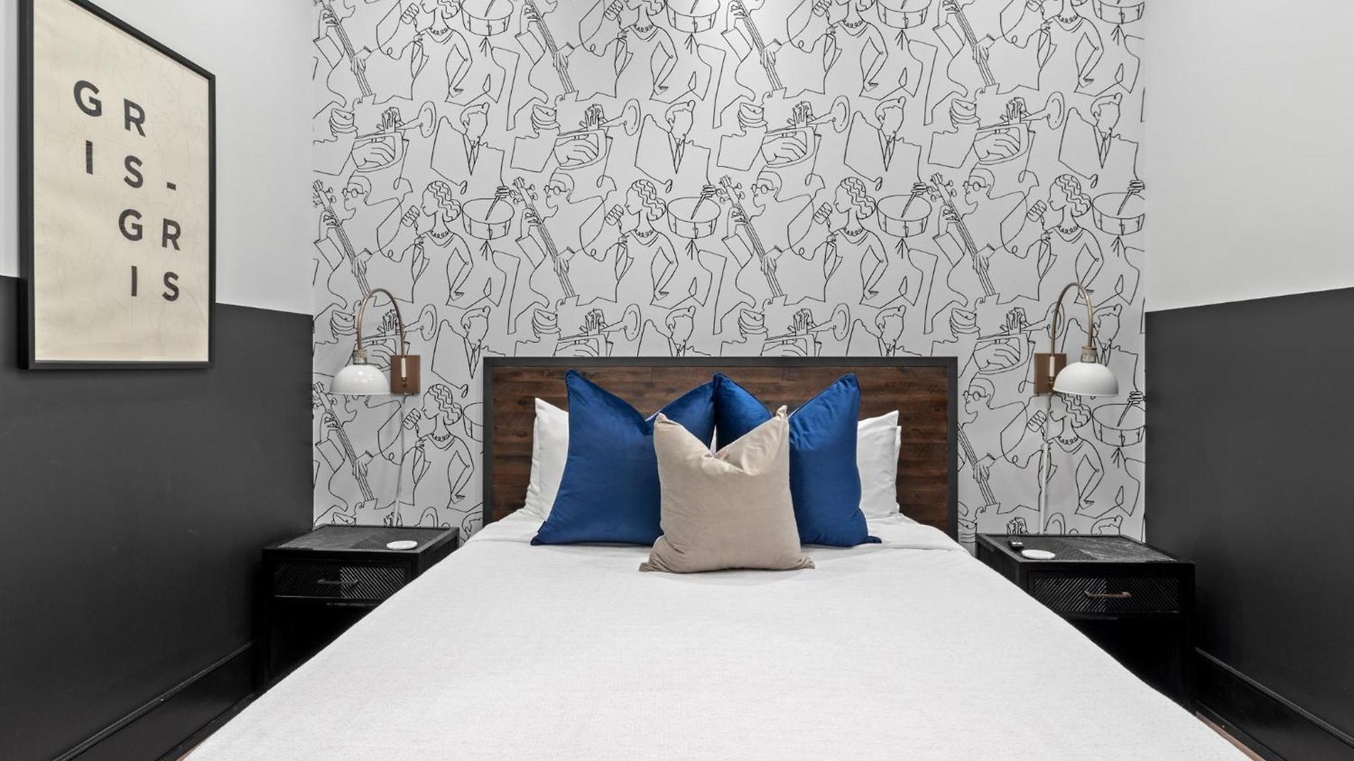 Downtown 2br With Queen Sleeper Sofa Rooftop Pool Gym Game Near Superdome And Parade Route Hotel