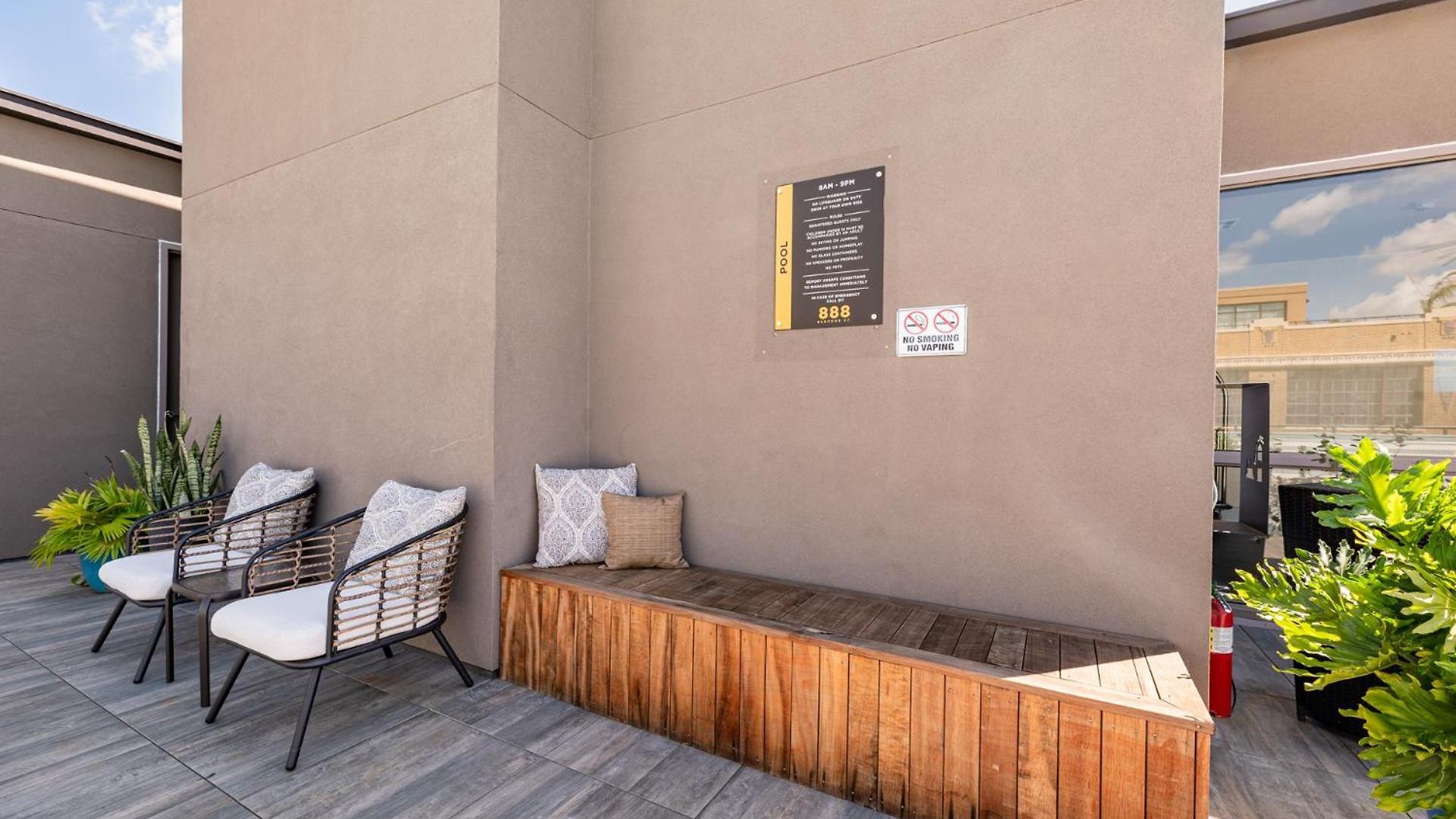 Hotel Downtown 4bd4ba With 2 Queen Sleeper Sofas Connecting Unit Perfect For Groups New Orleans
