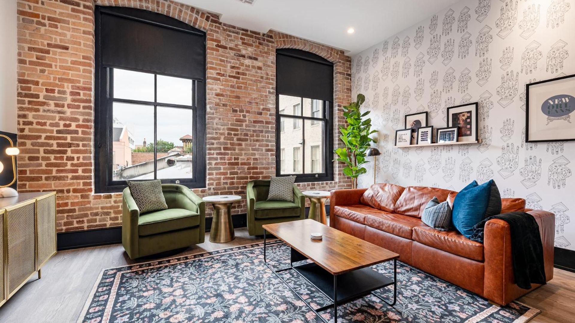 Downtown 4bd4ba With 2 Queen Sleeper Sofas Connecting Unit Perfect For Groups