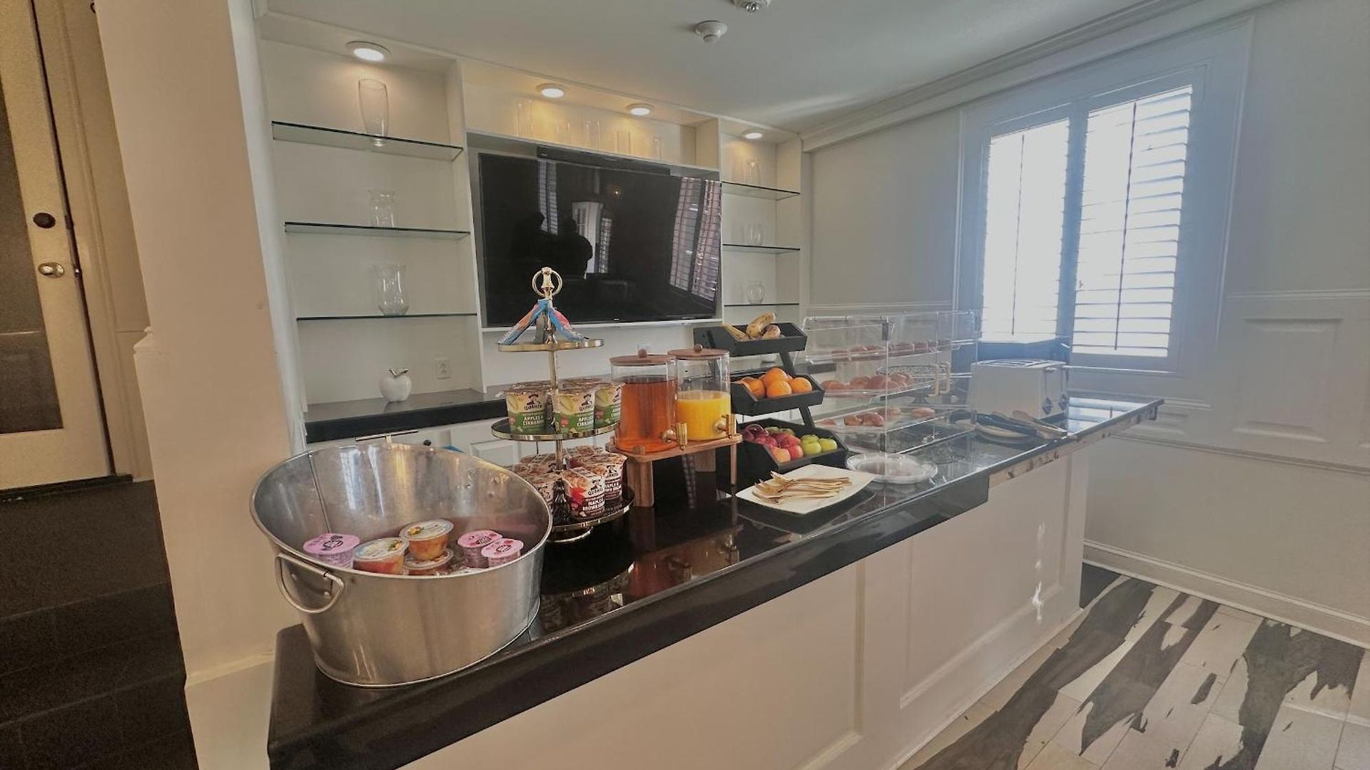 Hotel Melrose Mansion 3*